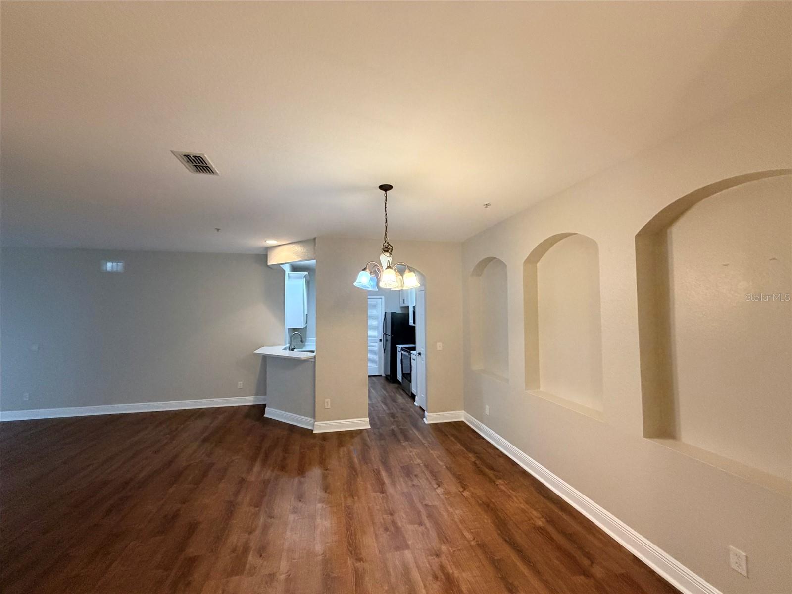 Image 8 of 16 For 3001 Laurel Run Lane 108