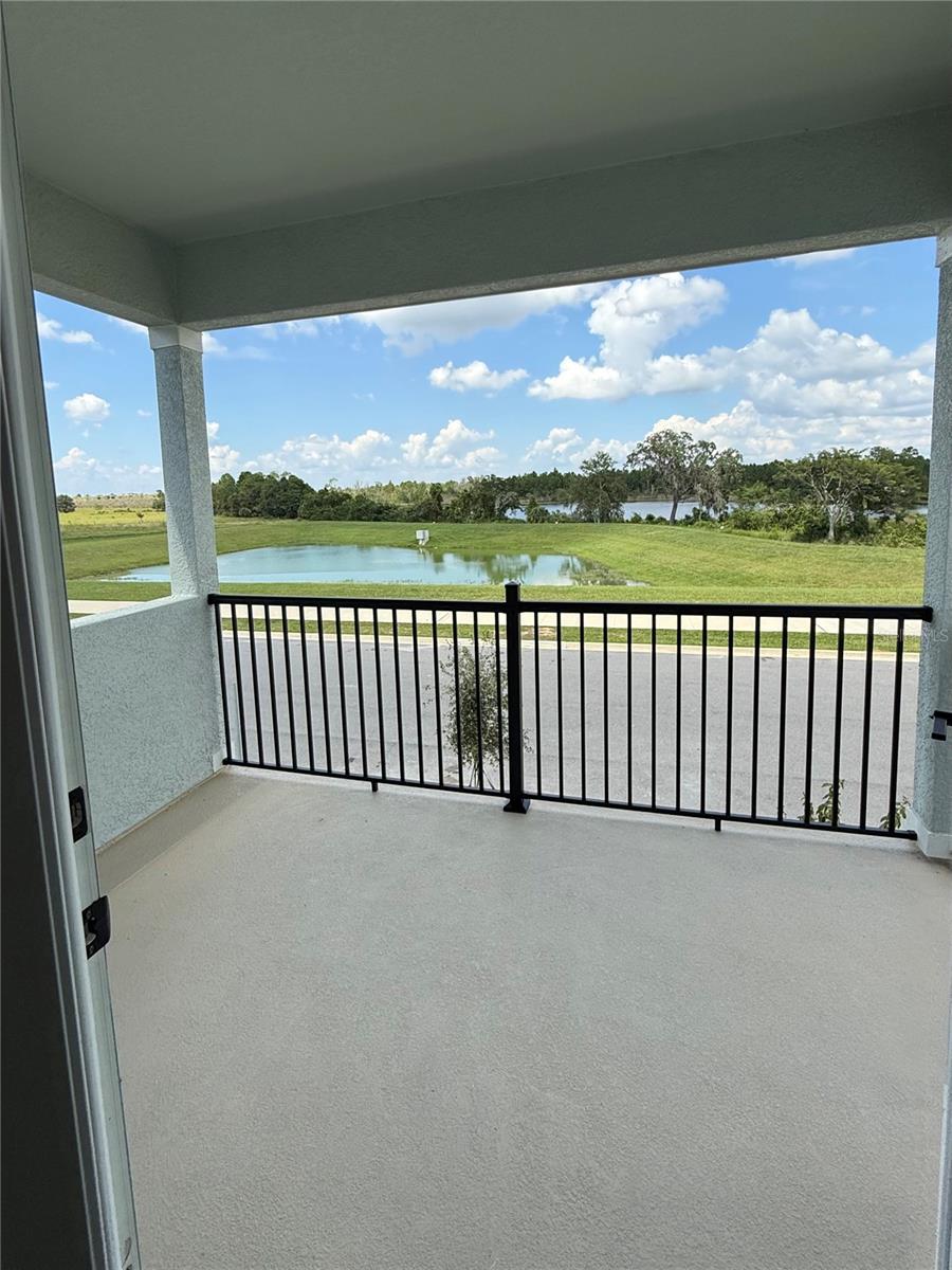 Image 17 of 36 For 15168 Field Daisy Dr