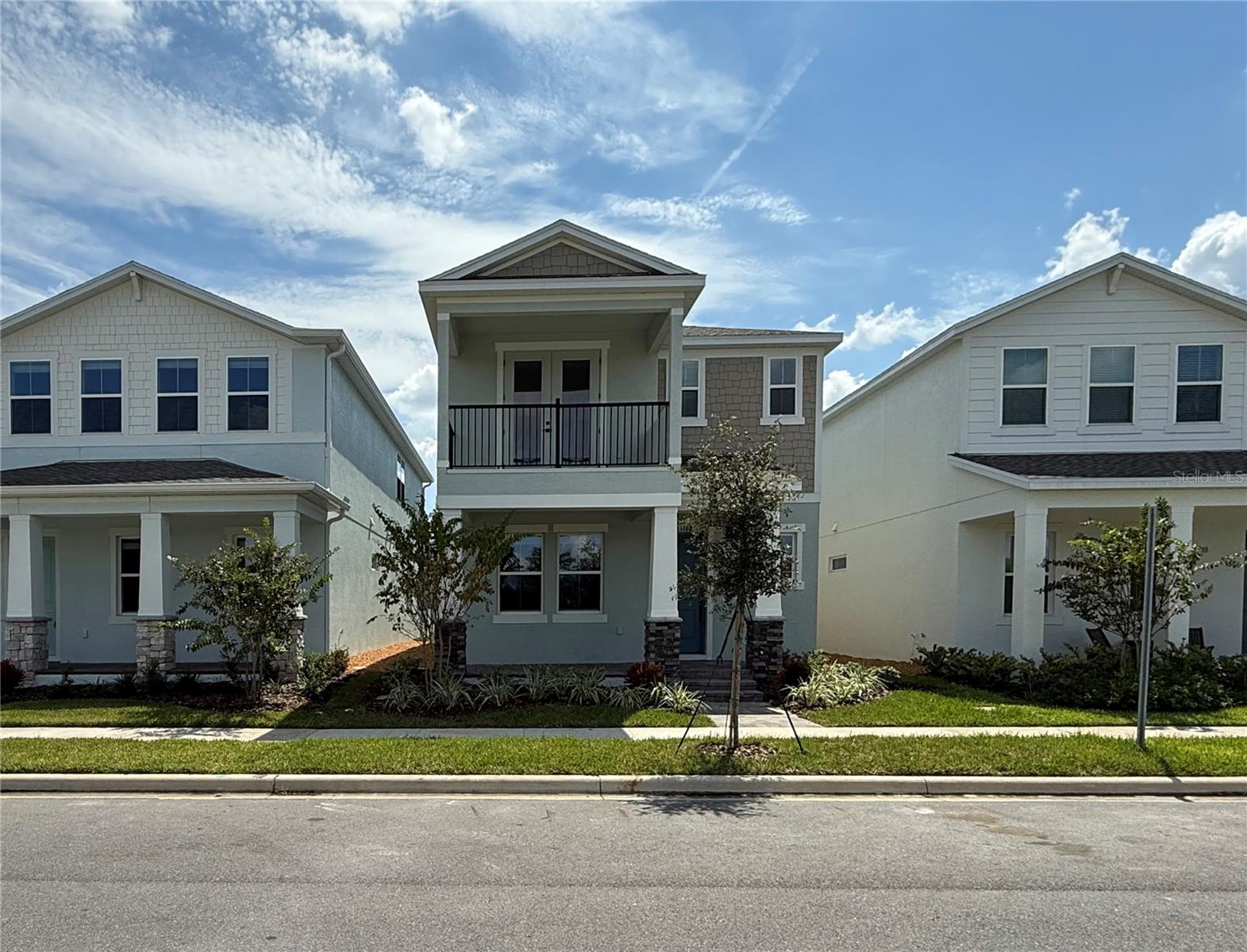 Image 2 of 36 For 15168 Field Daisy Dr