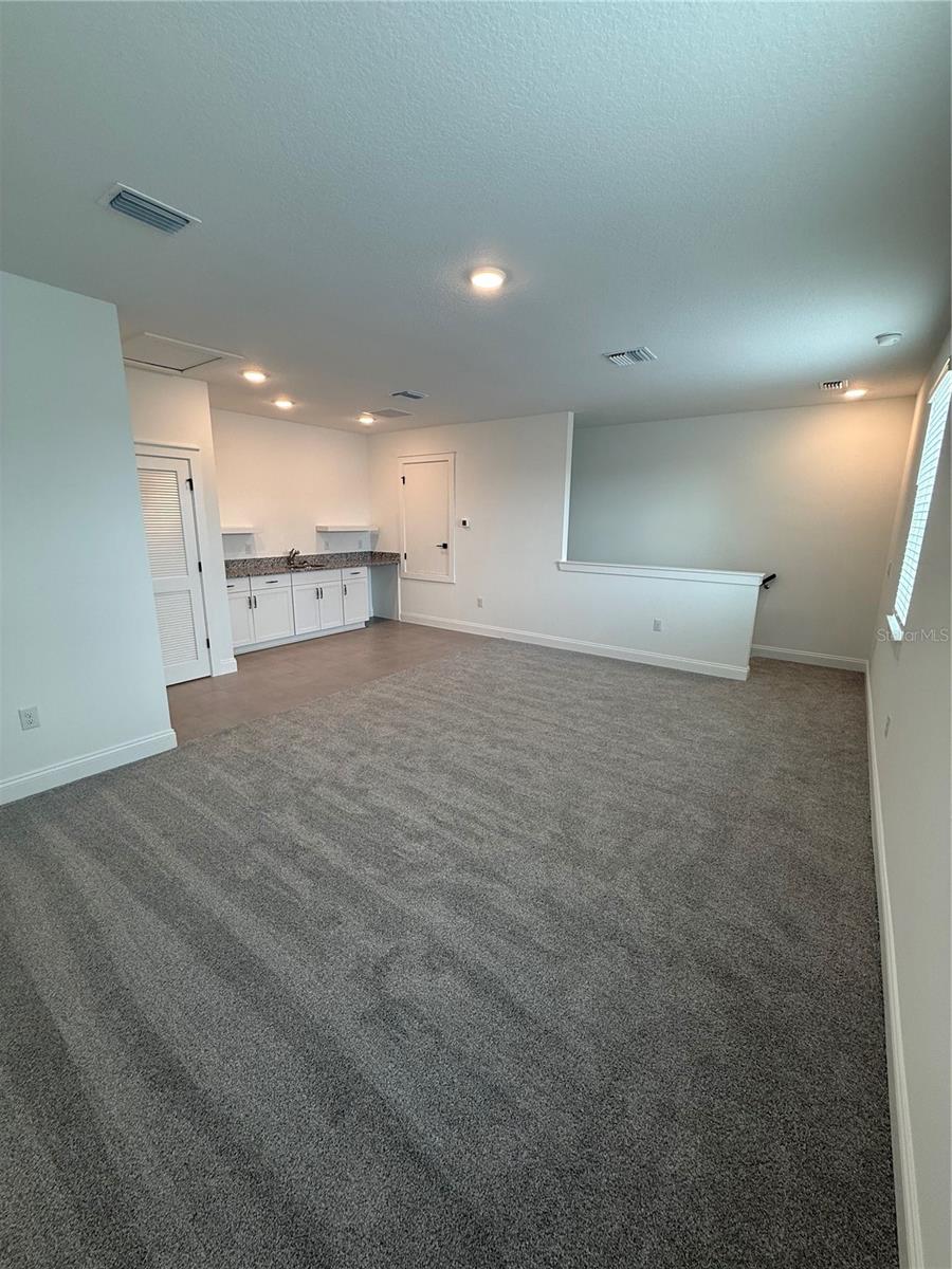 Image 30 of 36 For 15168 Field Daisy Dr