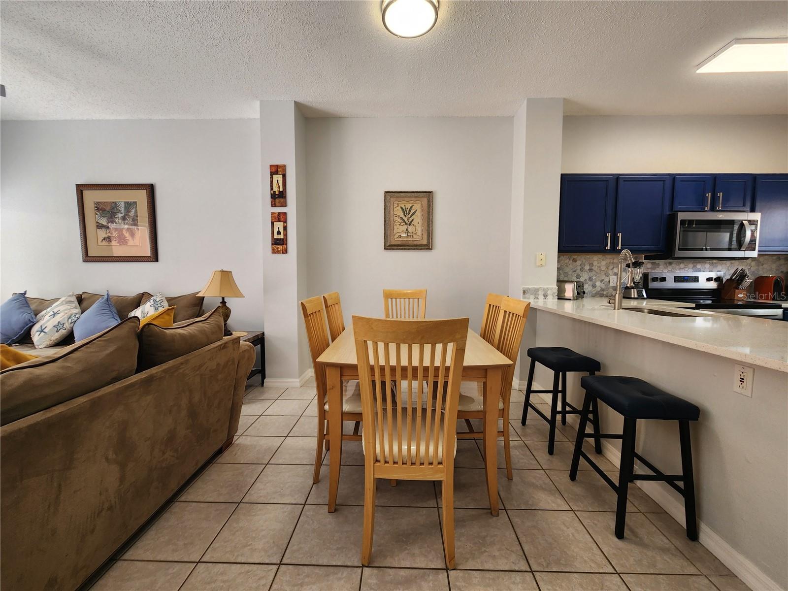 Image 10 of 44 For 4722 Vero Beach Place