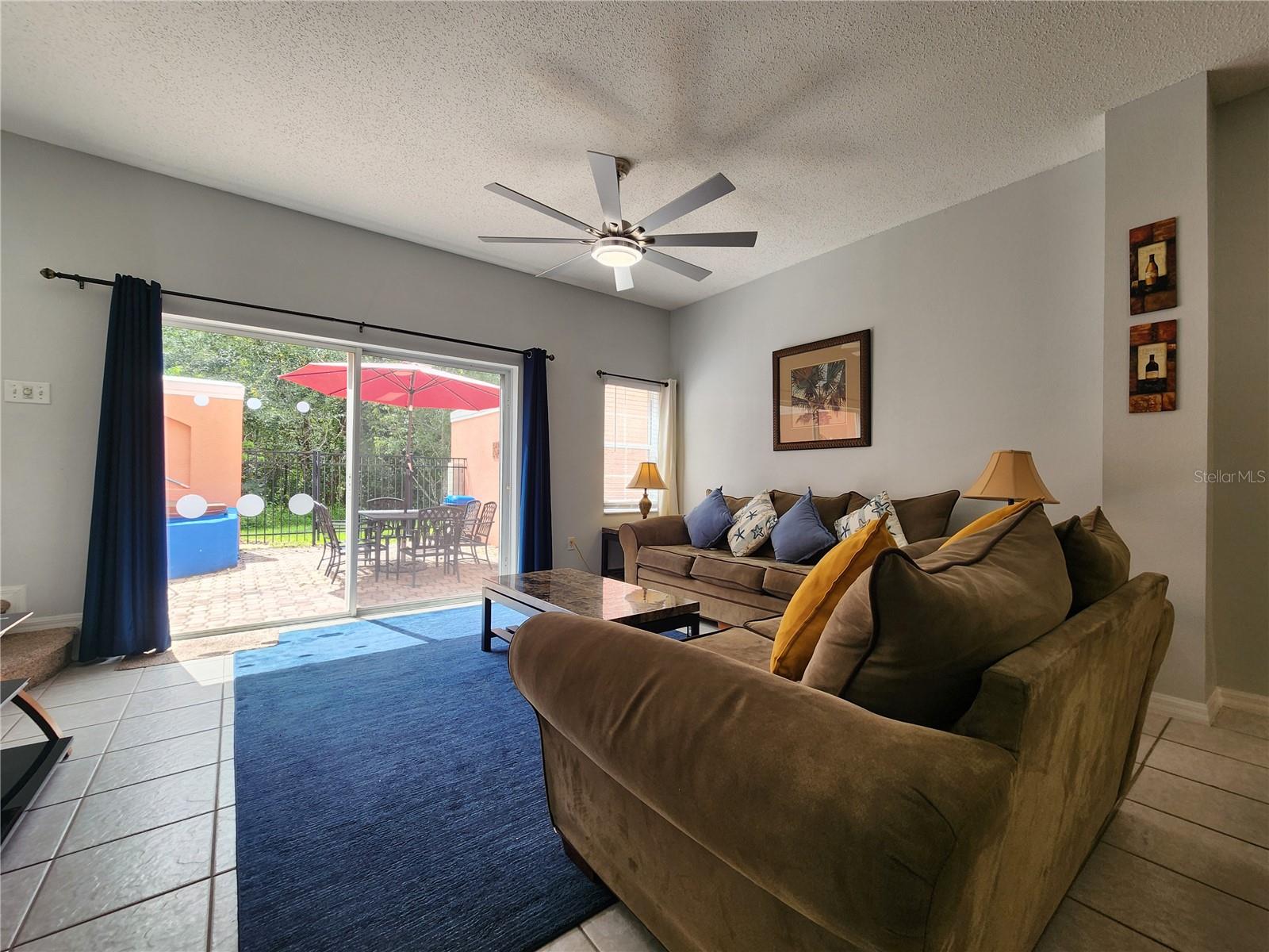 Image 11 of 44 For 4722 Vero Beach Place