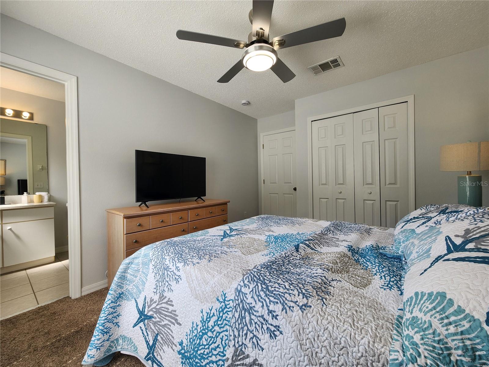 Image 20 of 44 For 4722 Vero Beach Place