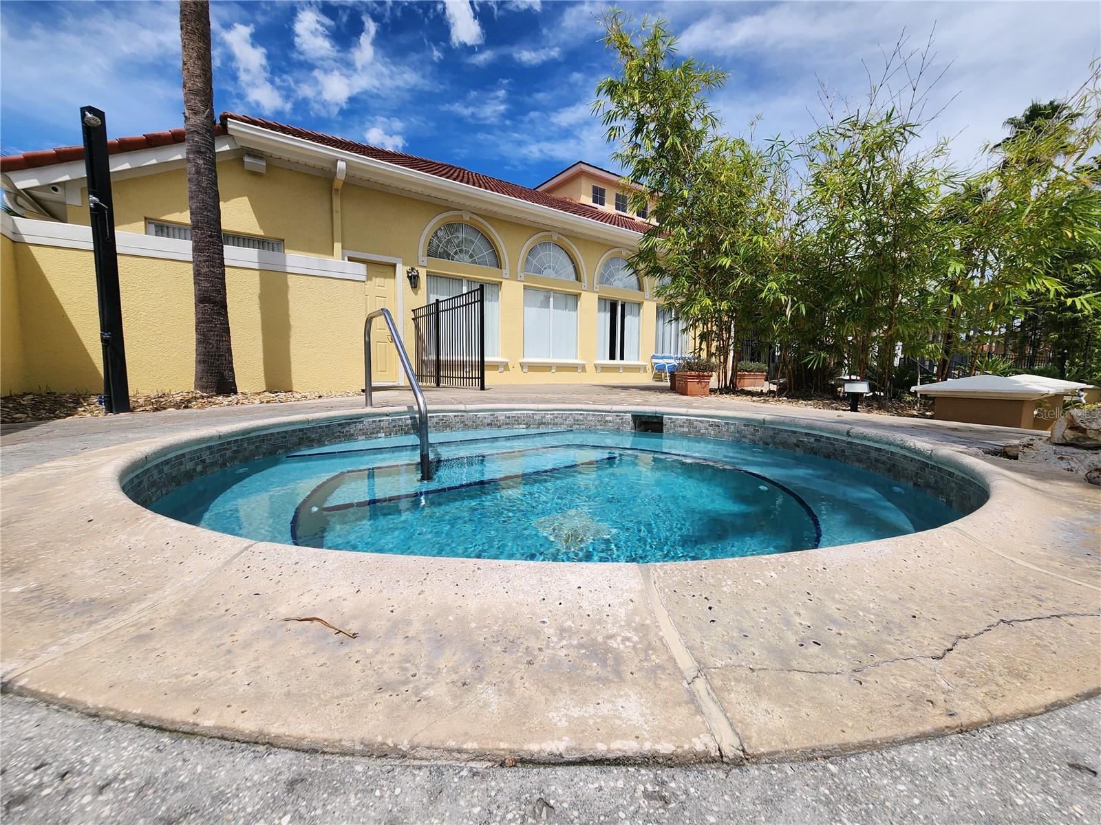 Image 37 of 44 For 4722 Vero Beach Place