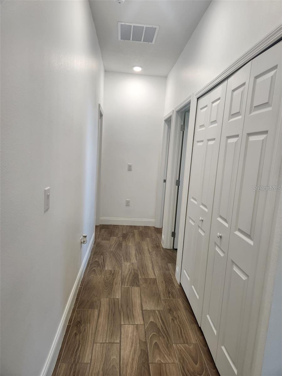Image 5 of 14 For 338 Gardenia Court