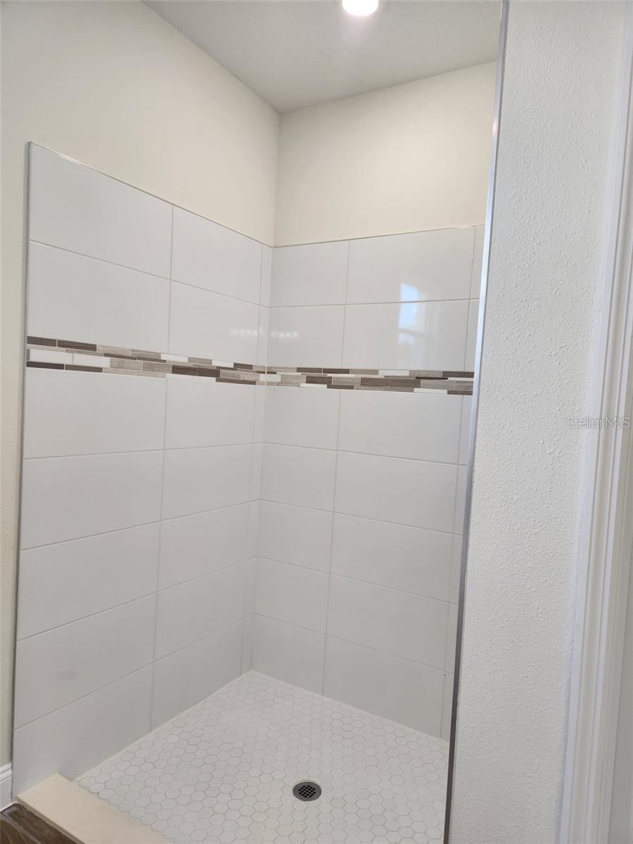 Image 7 of 14 For 338 Gardenia Court
