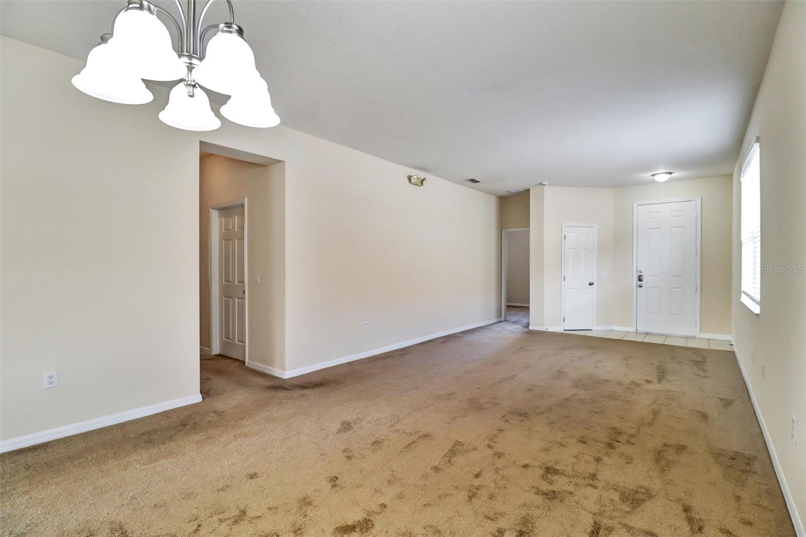 Image 7 of 35 For 124 Sand Ridge Drive