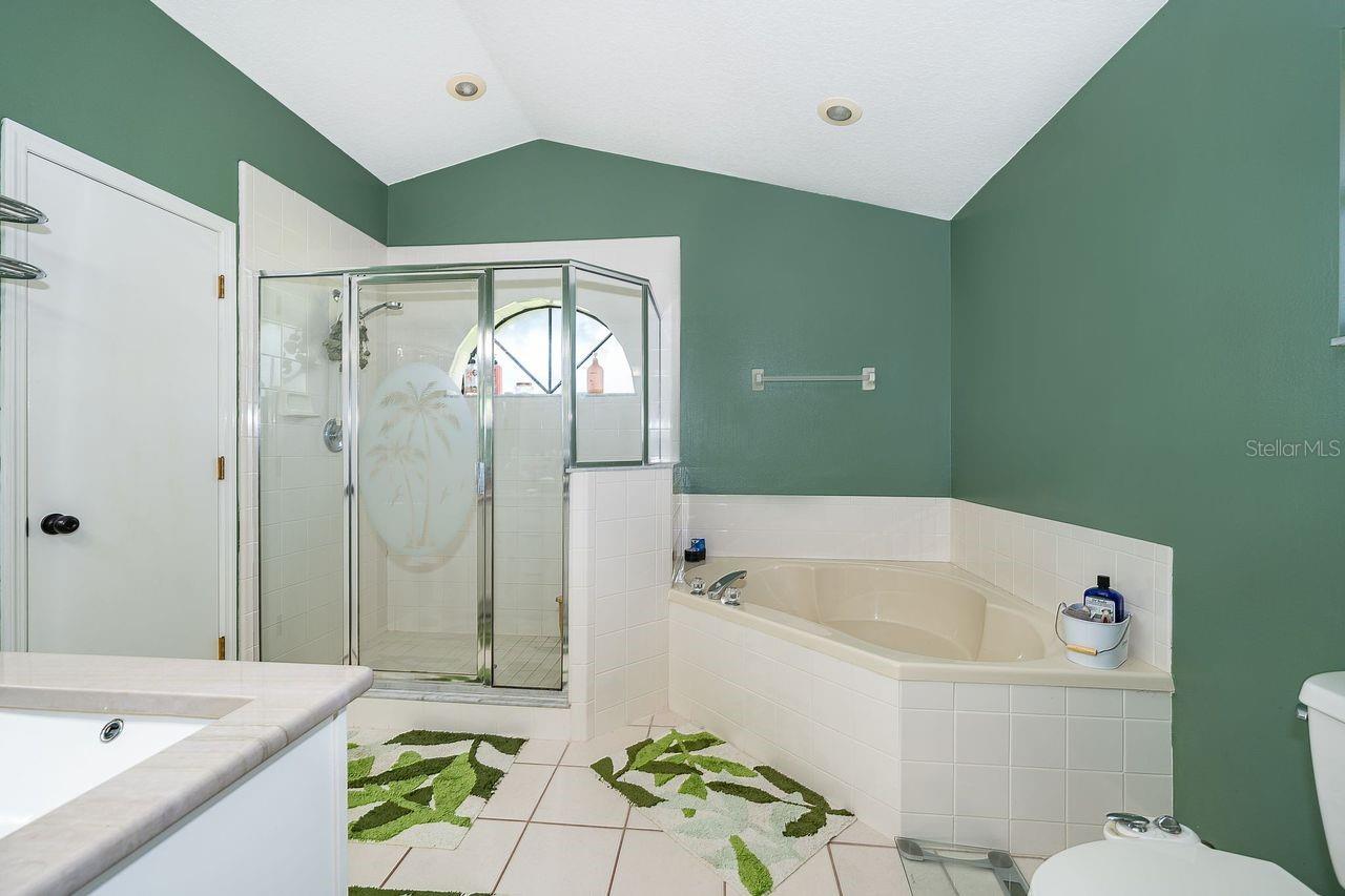 Image 15 of 28 For 2333 Sweetwater Boulevard