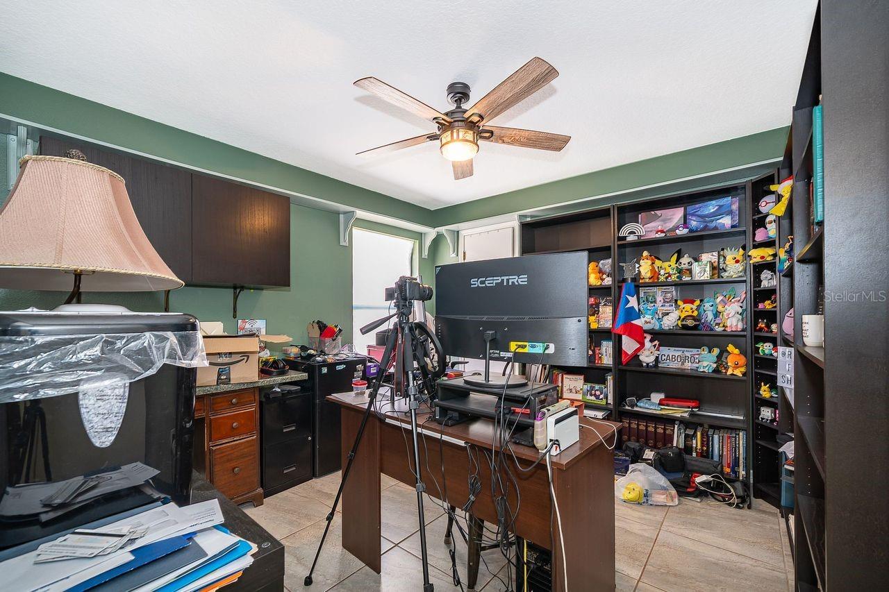 Image 17 of 28 For 2333 Sweetwater Boulevard