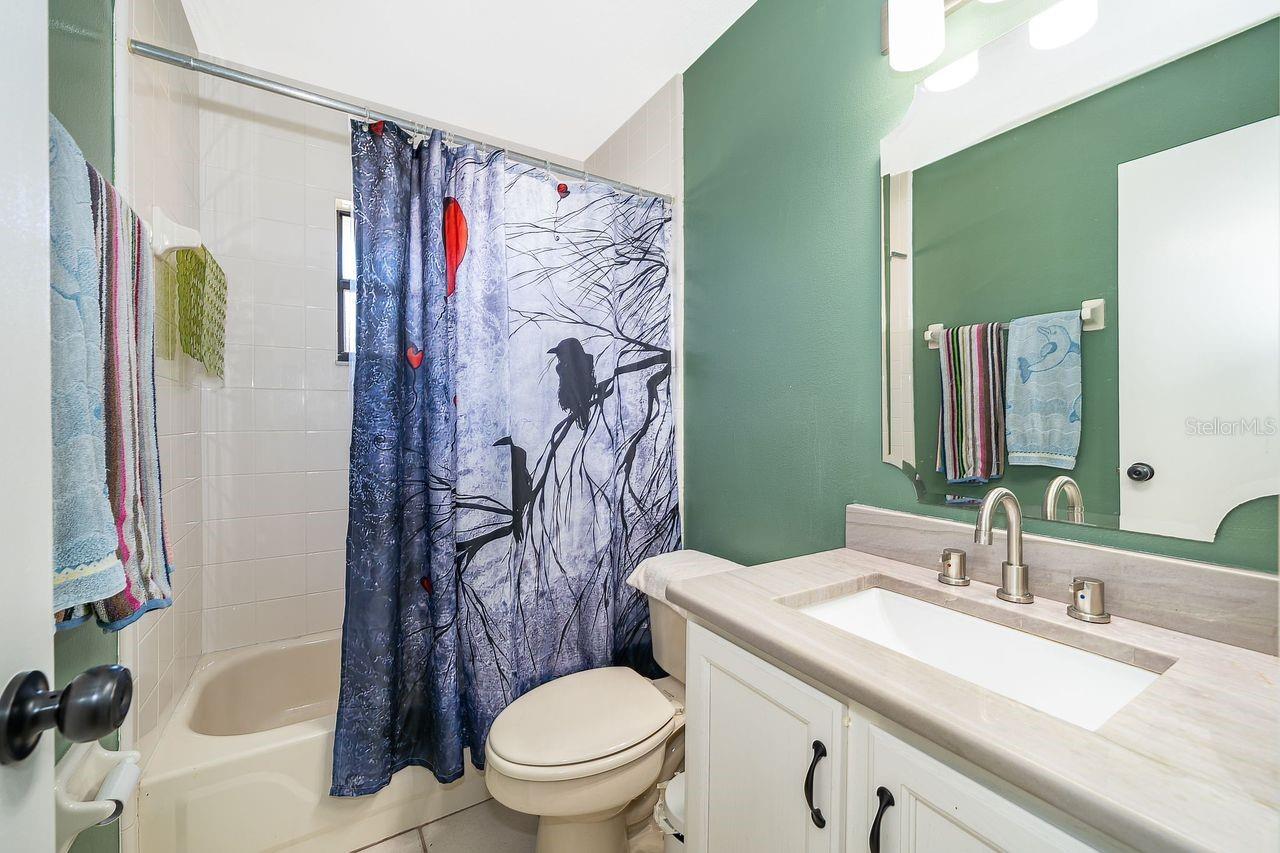 Image 21 of 28 For 2333 Sweetwater Boulevard