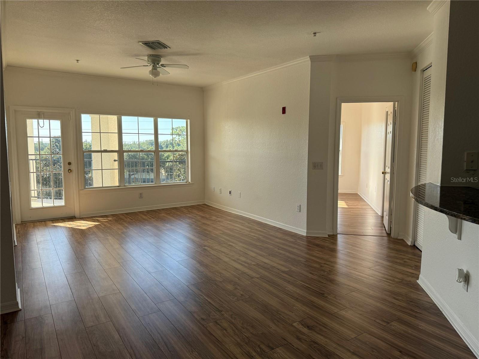 Image 14 of 40 For 3707 Conroy Road 1731