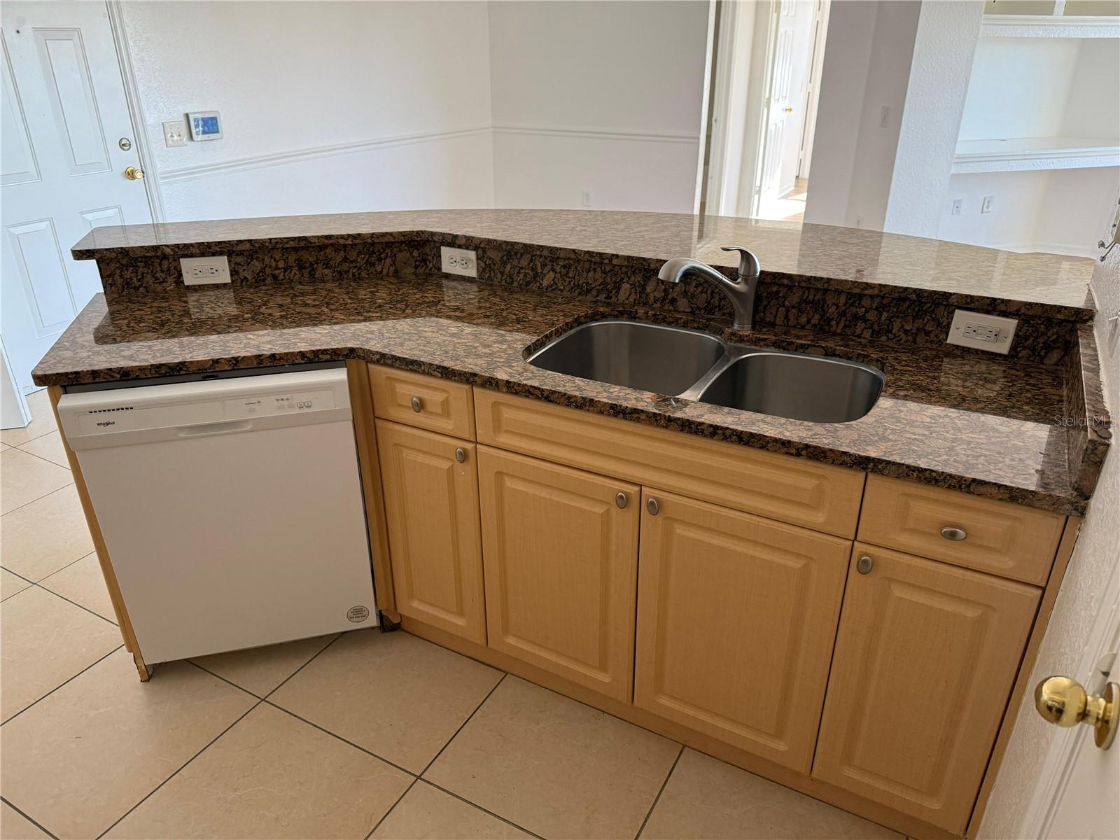 Image 7 of 40 For 3707 Conroy Road 1731