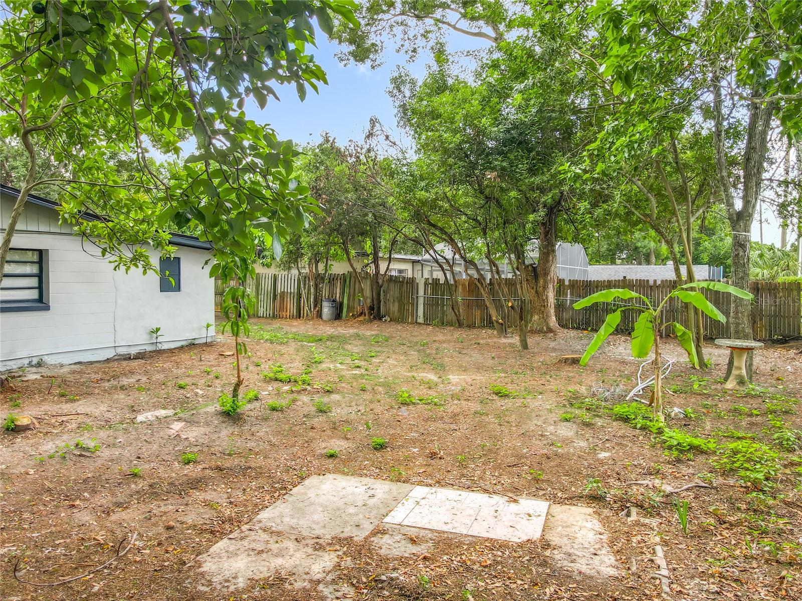 Image 32 of 39 For 612 Acapulca Way