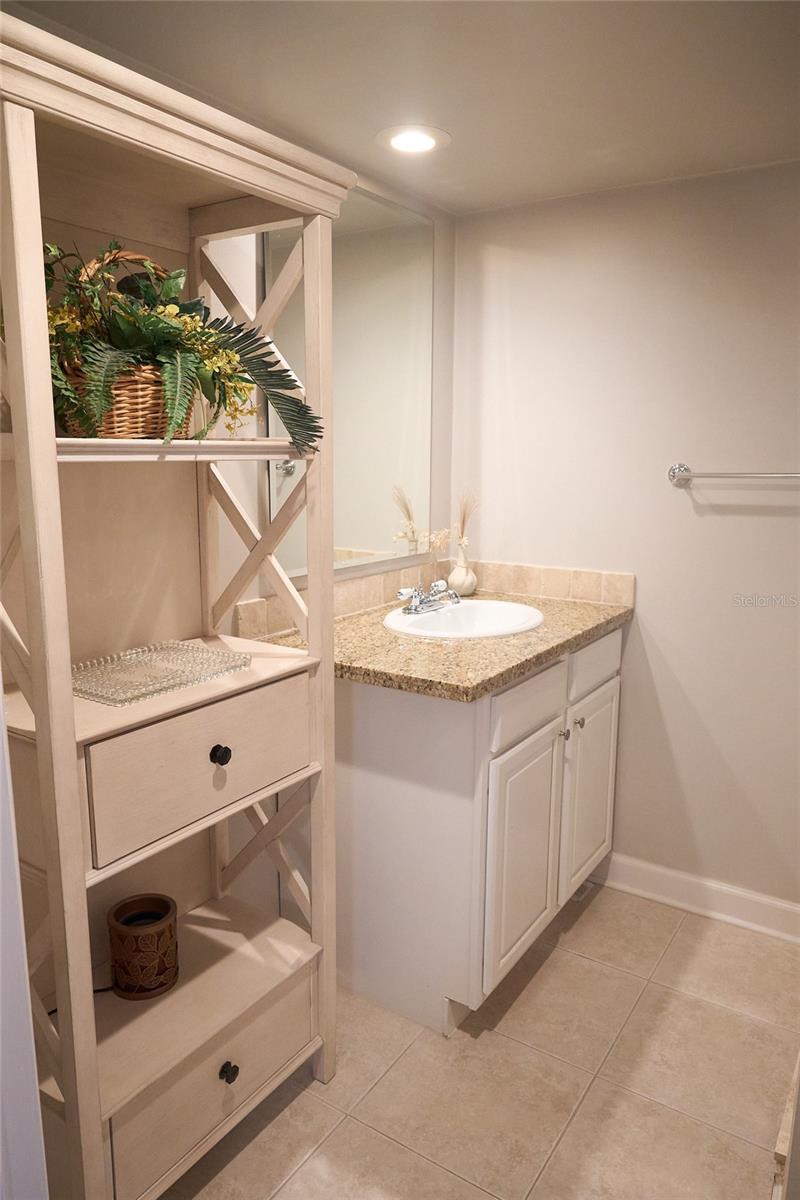 Image 18 of 27 For 620 6th Way 