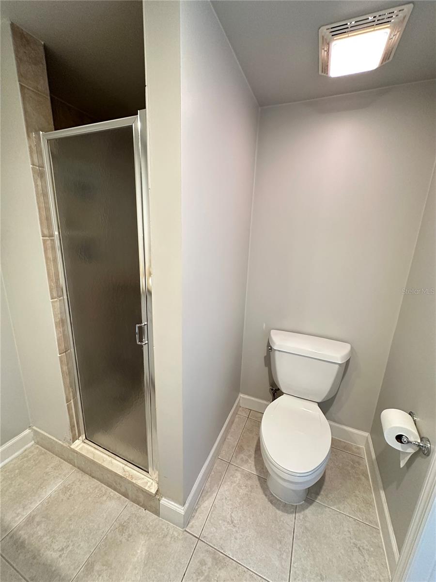 Image 20 of 27 For 620 6th Way 