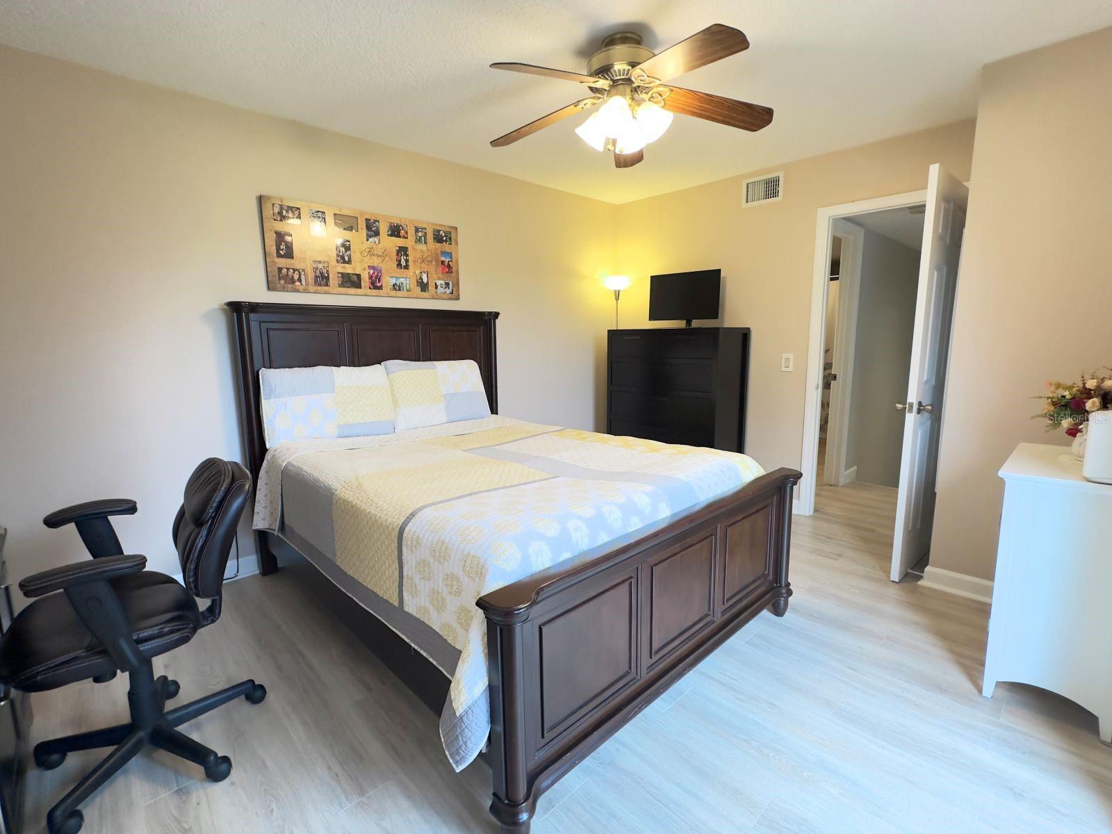 Image 22 of 27 For 620 6th Way 