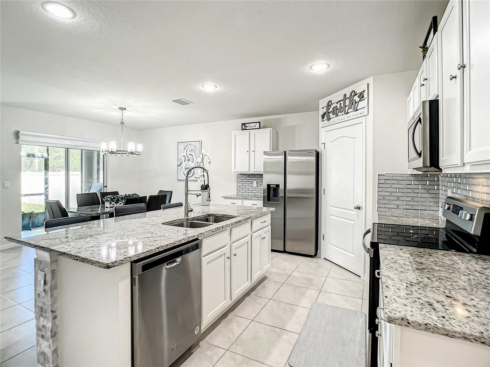 Image 4 of 27 For 2774 Sunkissed Drive