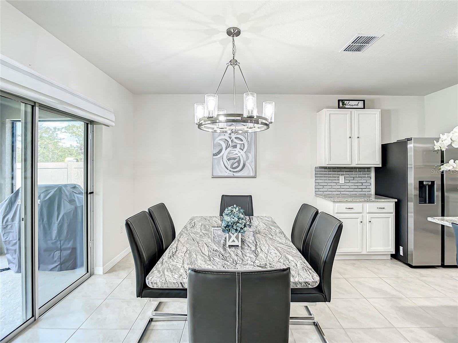 Image 7 of 27 For 2774 Sunkissed Drive