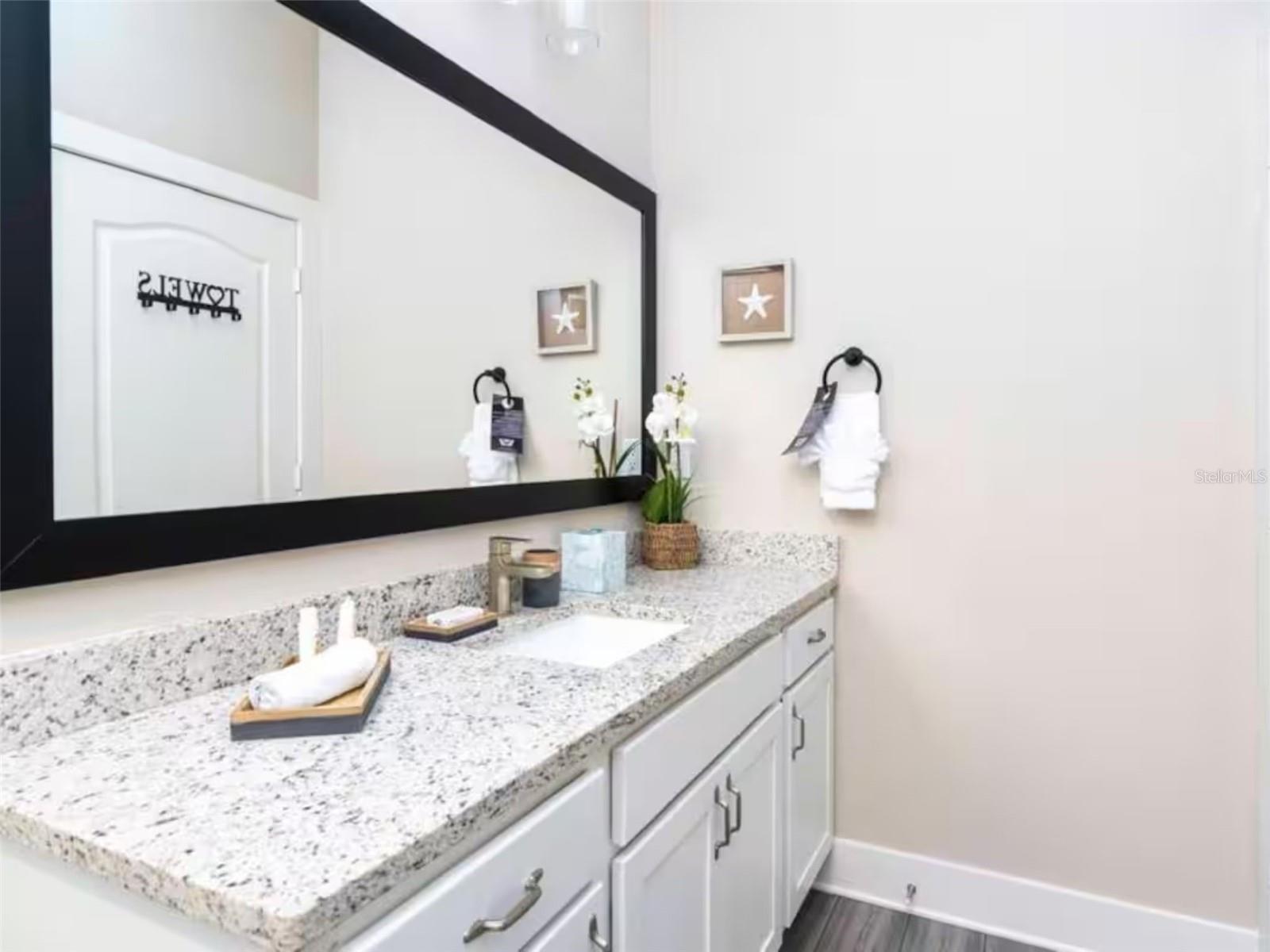 Image 20 of 34 For 7958 Haverhill Way