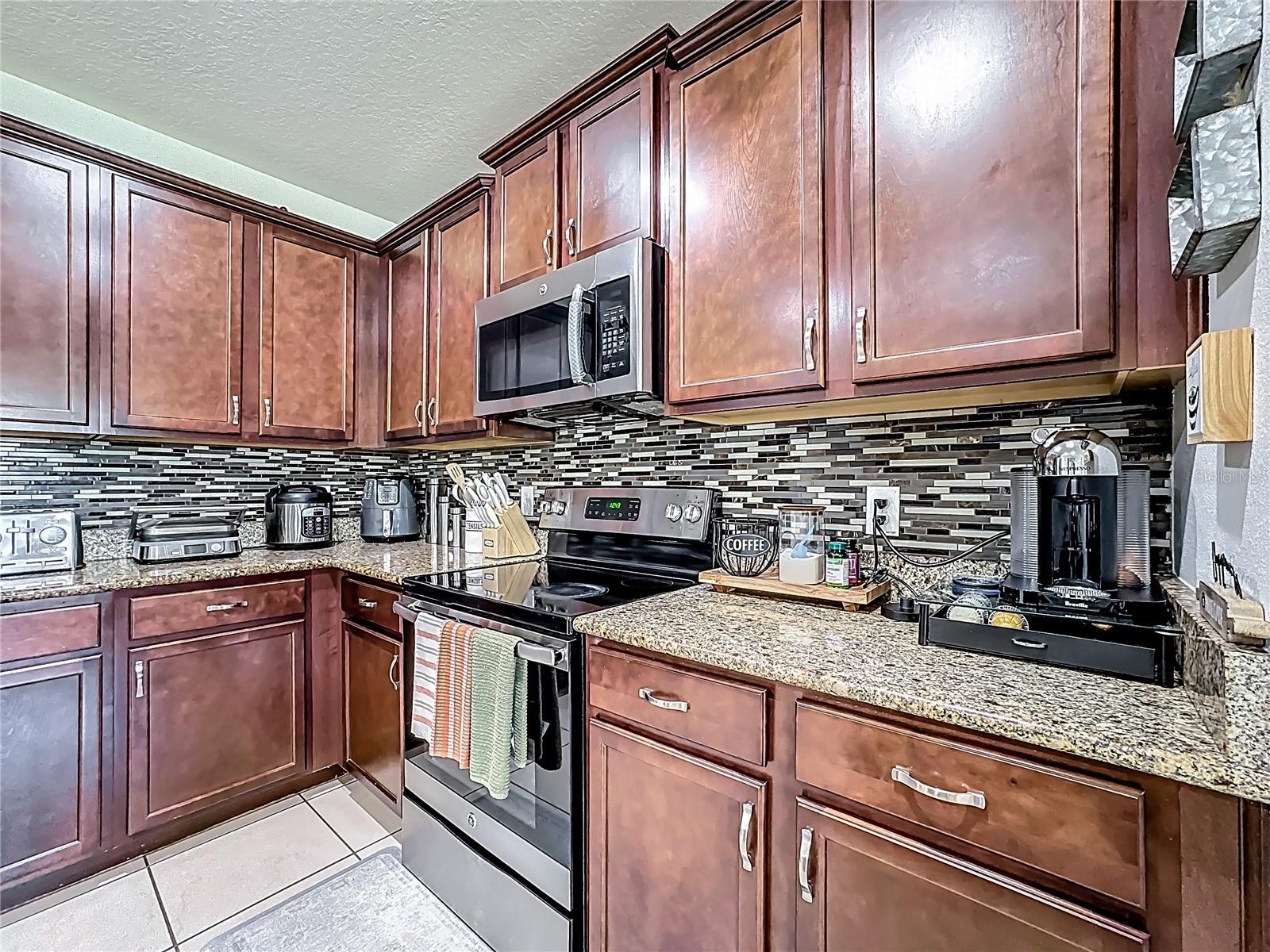 Image 10 of 34 For 3792 Briarwood Estates Circle