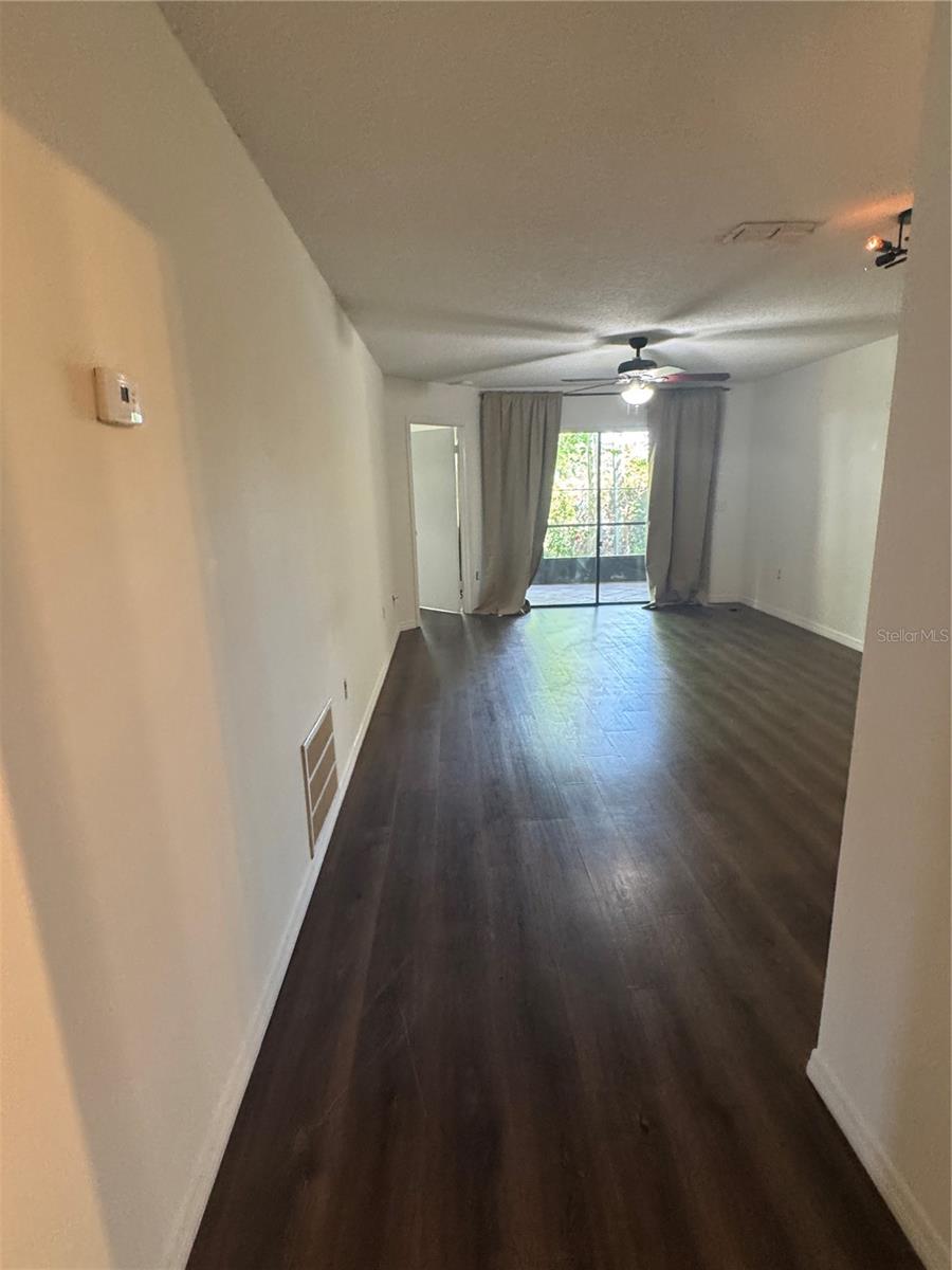 Image 10 of 25 For 2900 Semoran Boulevard S