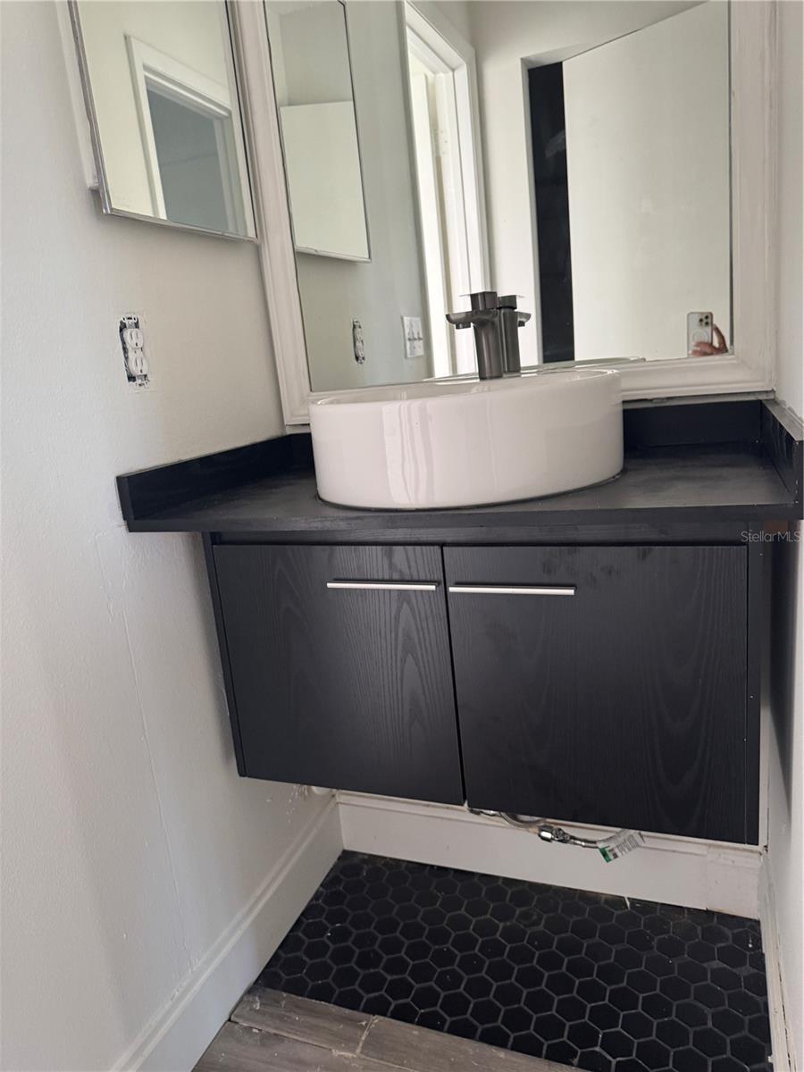 Image 20 of 25 For 2900 Semoran Boulevard S