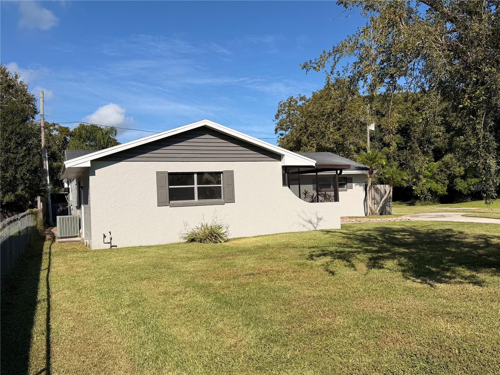 Image 10 of 34 For 100 Tennessee Avenue