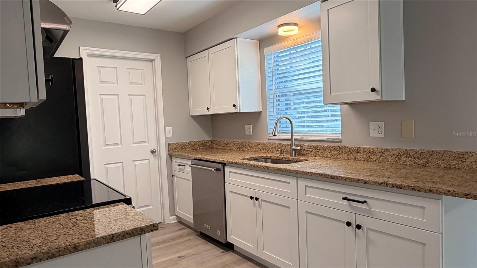 Image 14 of 34 For 100 Tennessee Avenue