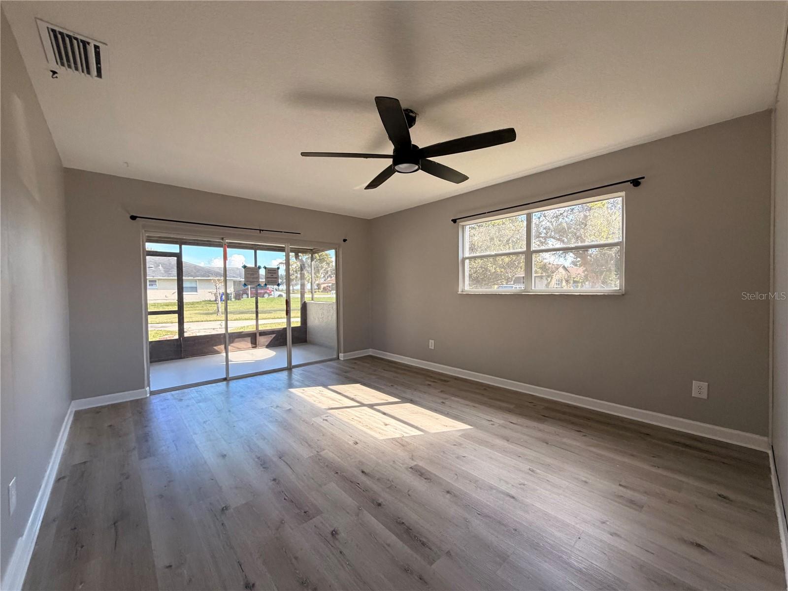 Image 21 of 34 For 100 Tennessee Avenue