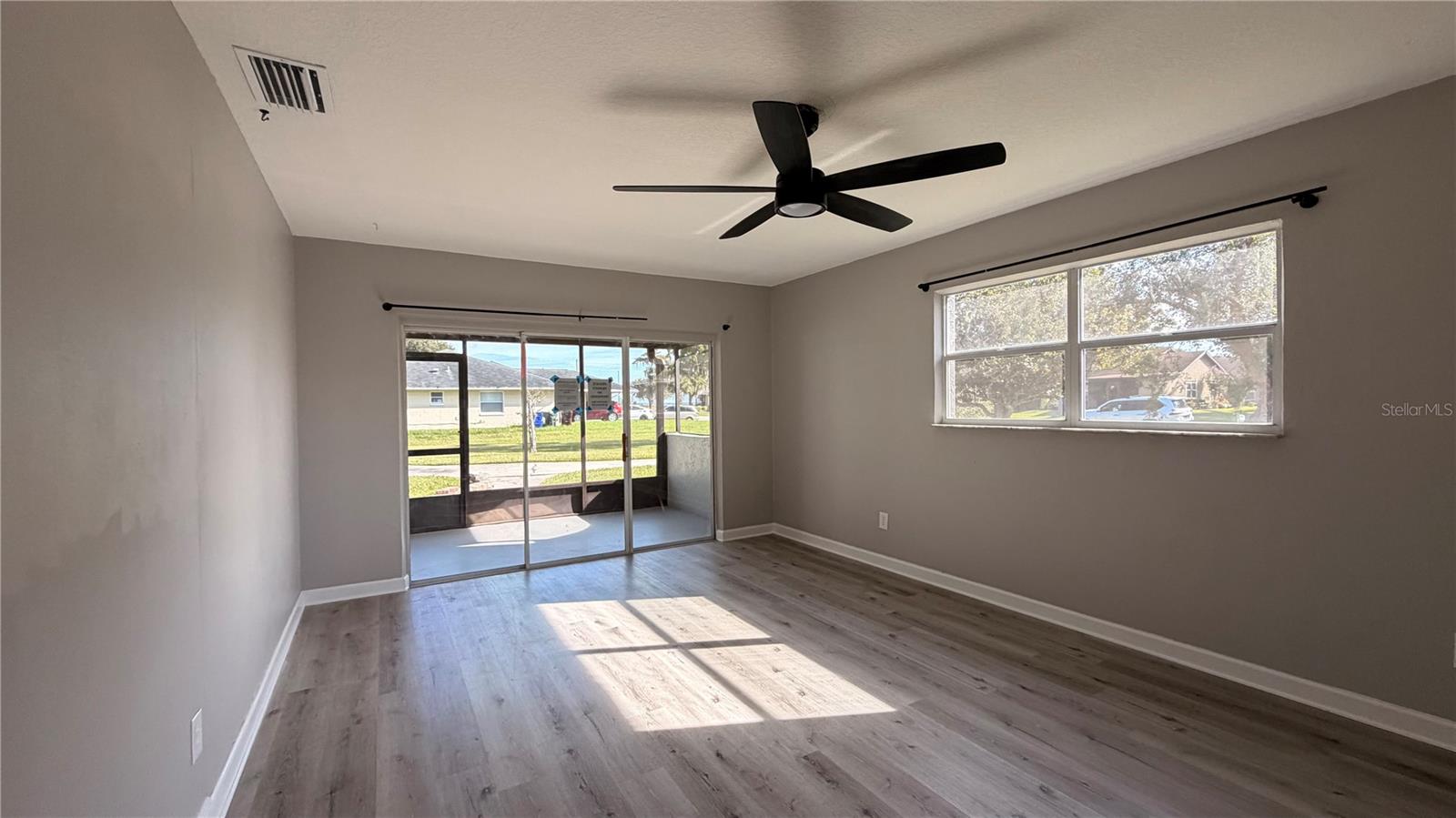 Image 23 of 34 For 100 Tennessee Avenue