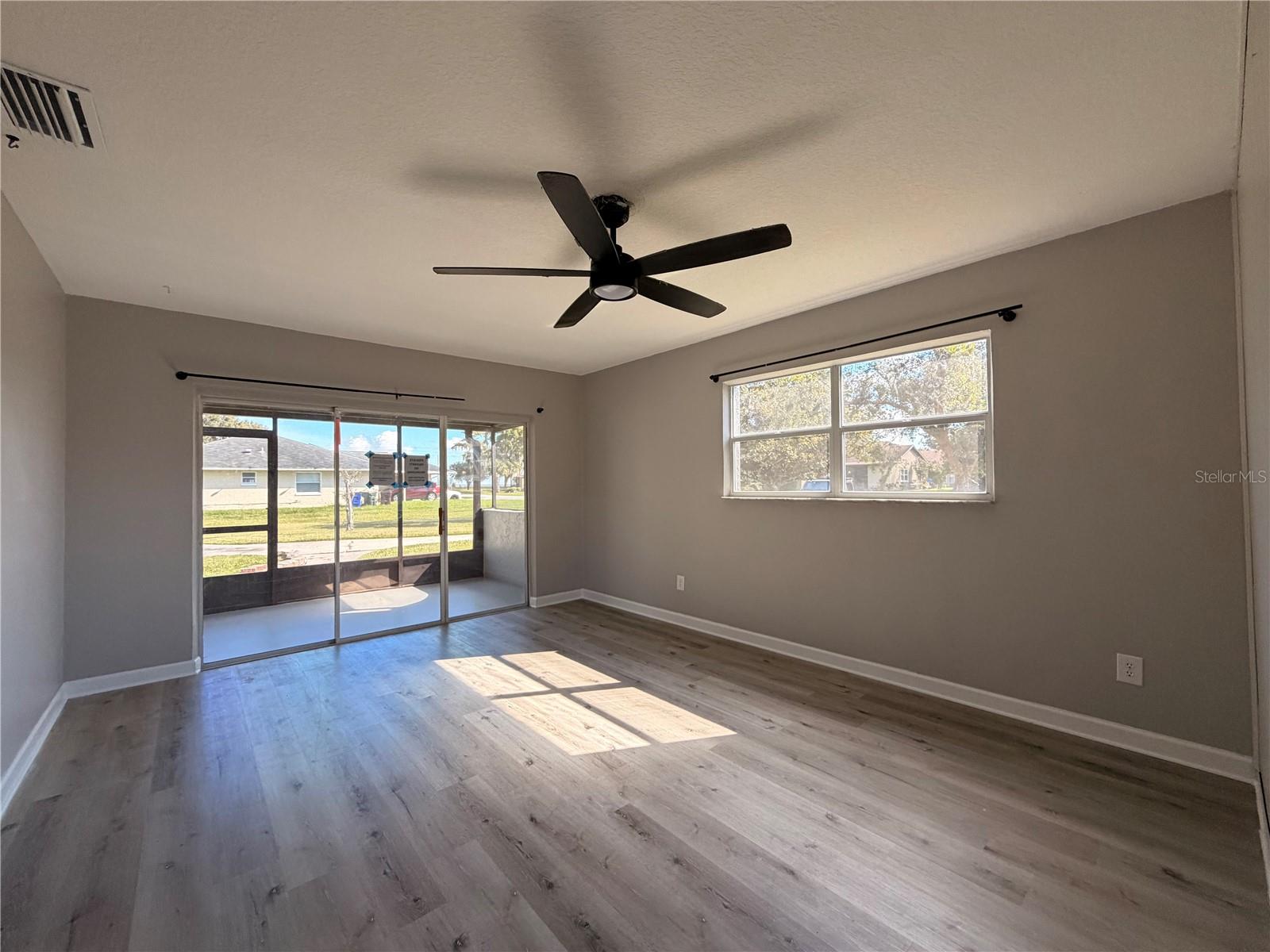 Image 27 of 34 For 100 Tennessee Avenue