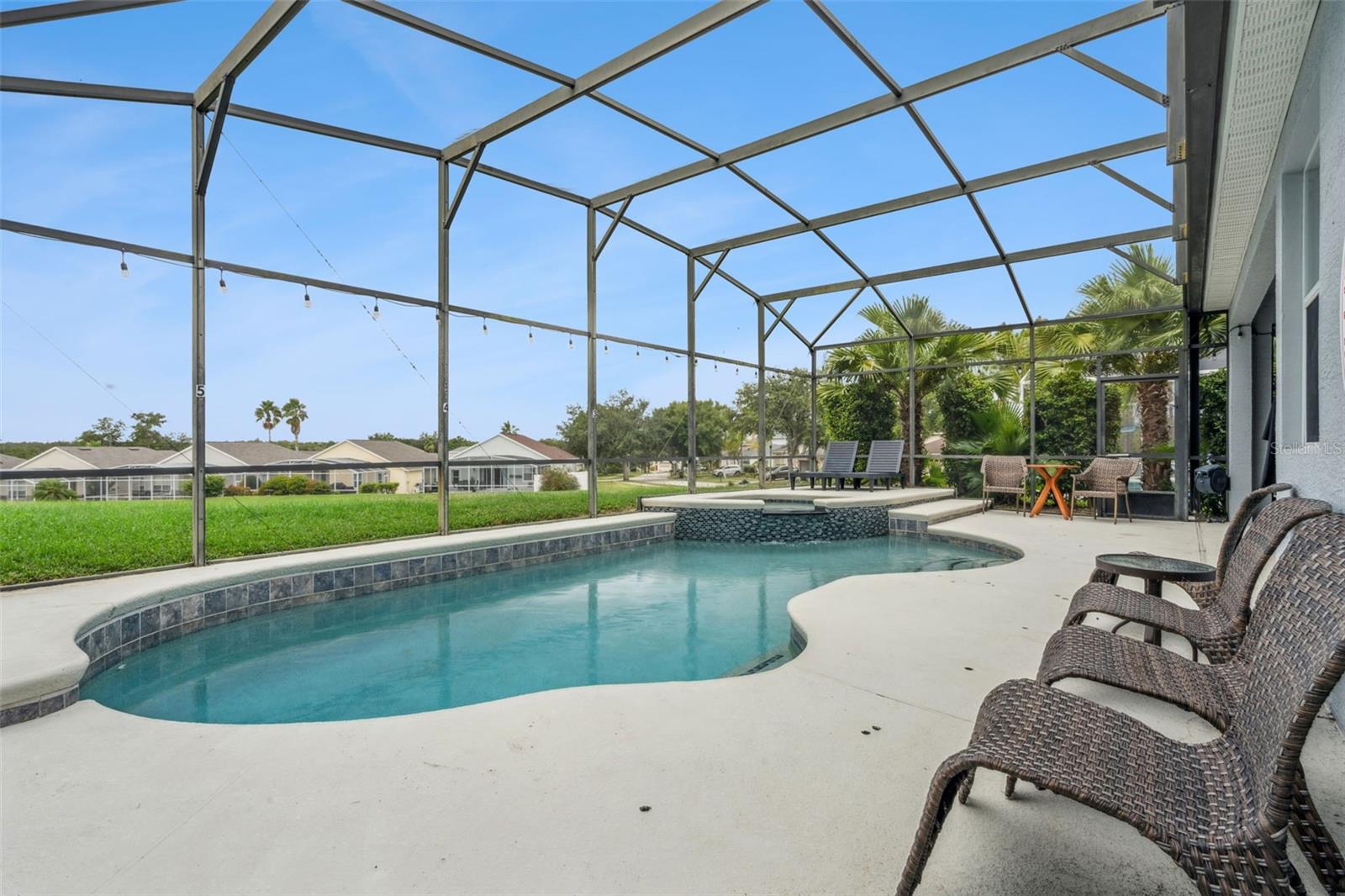 Image 5 of 85 For 119 Horton Park Drive