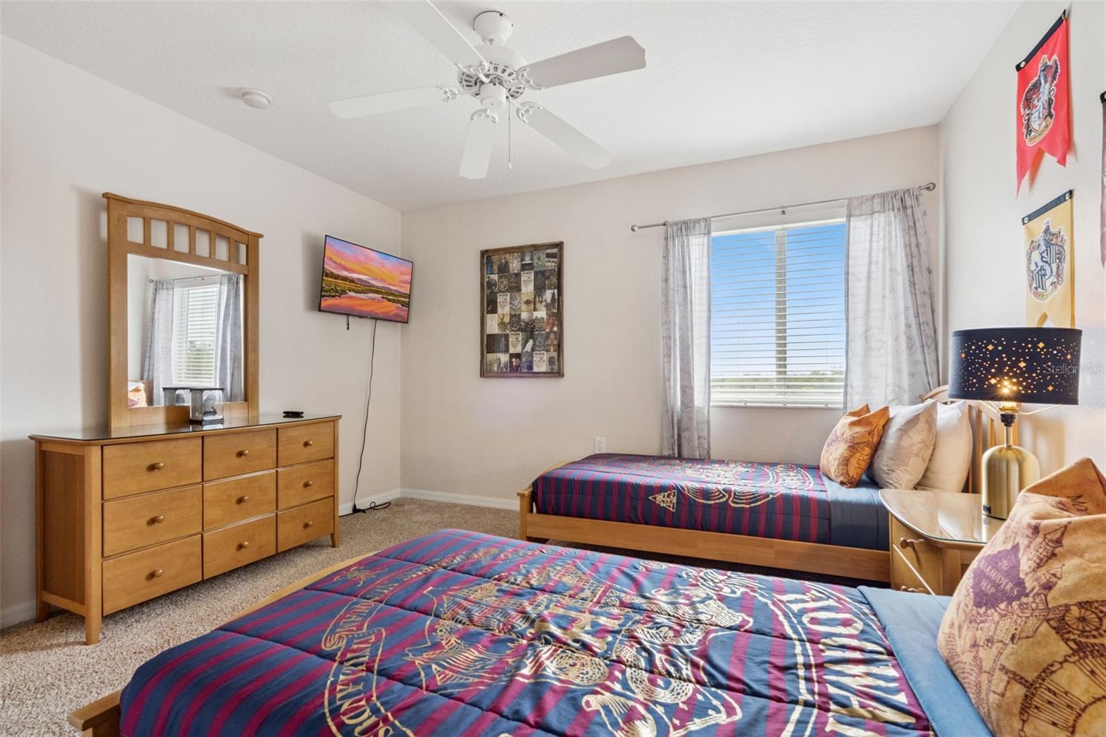 Image 52 of 85 For 119 Horton Park Drive