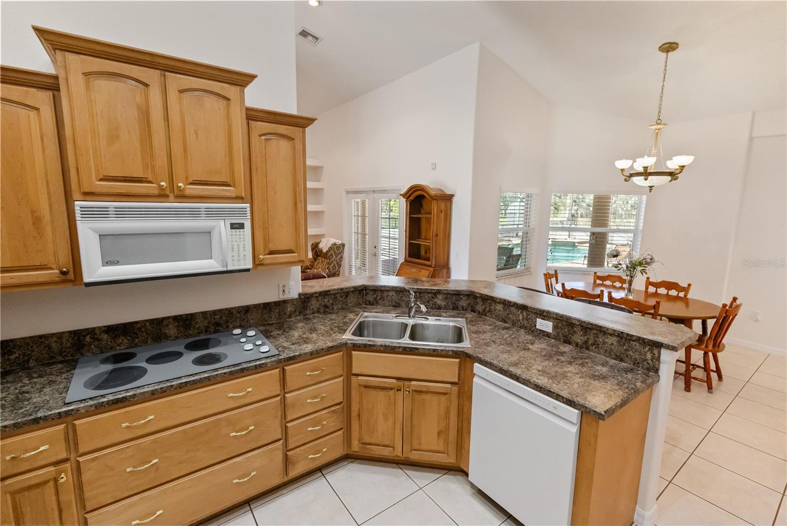 Image 14 of 91 For 2970 Windsong Lane