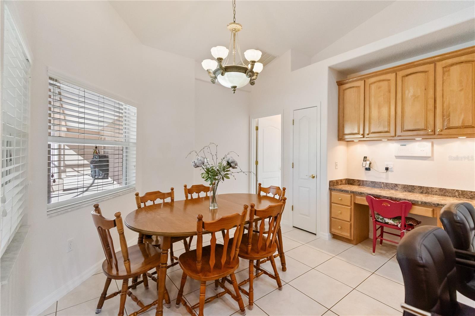 Image 15 of 91 For 2970 Windsong Lane