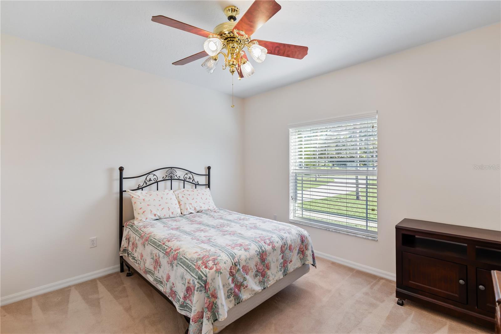 Image 33 of 91 For 2970 Windsong Lane