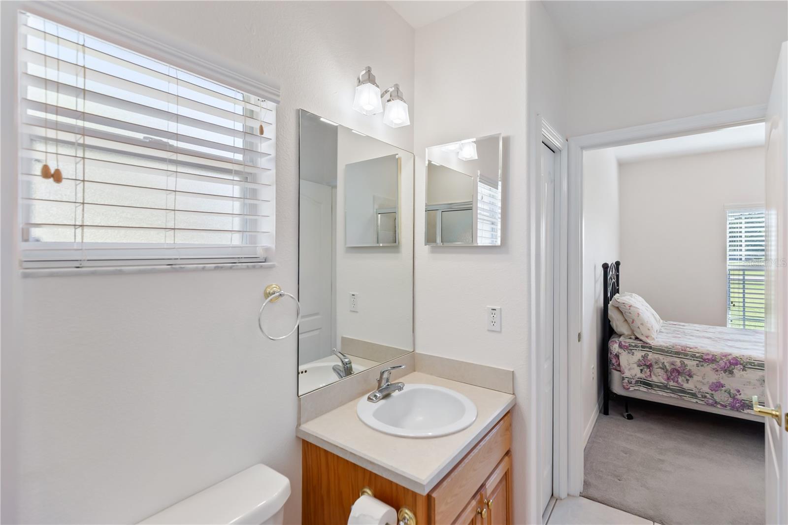 Image 36 of 91 For 2970 Windsong Lane