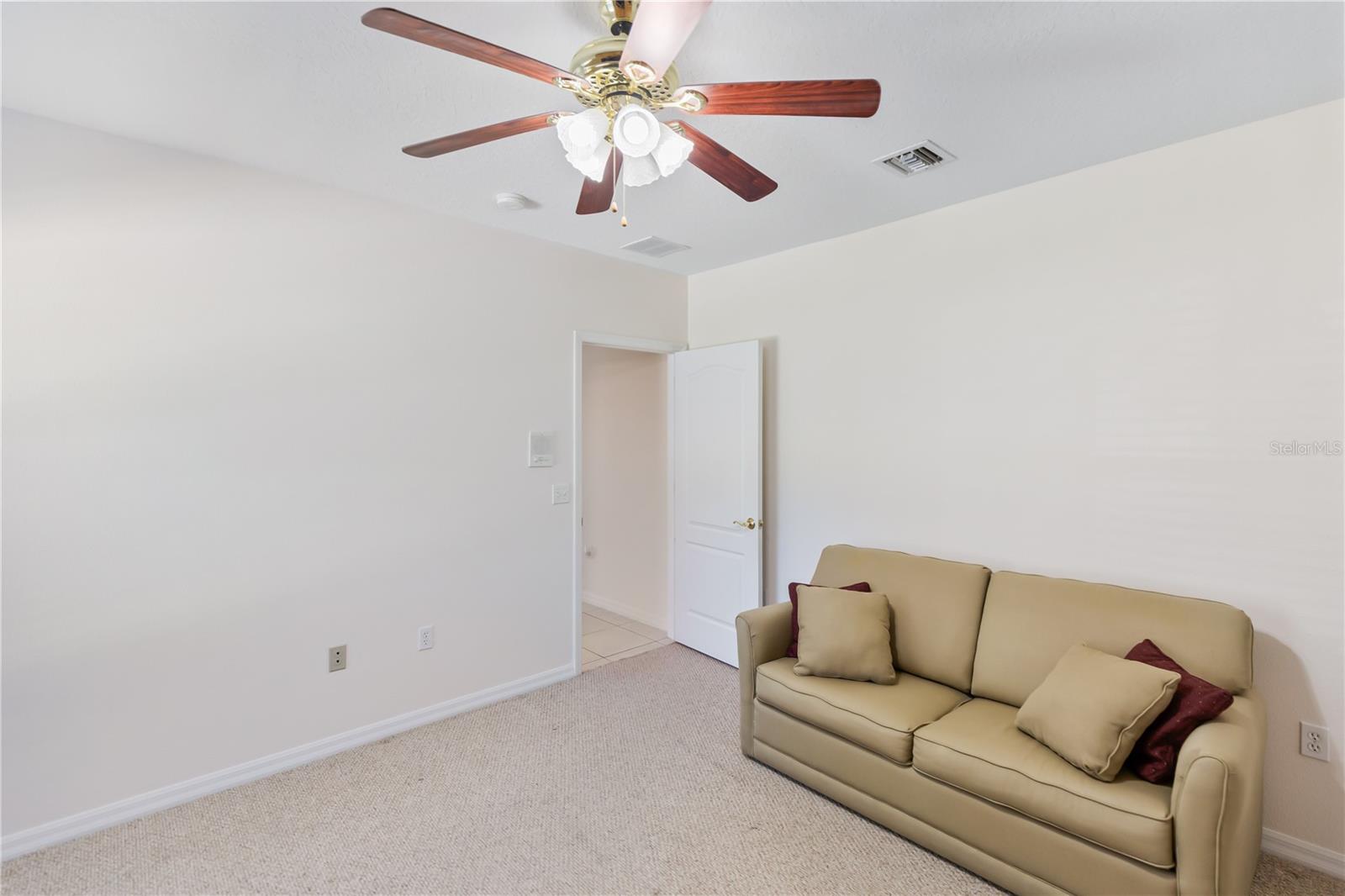 Image 41 of 91 For 2970 Windsong Lane