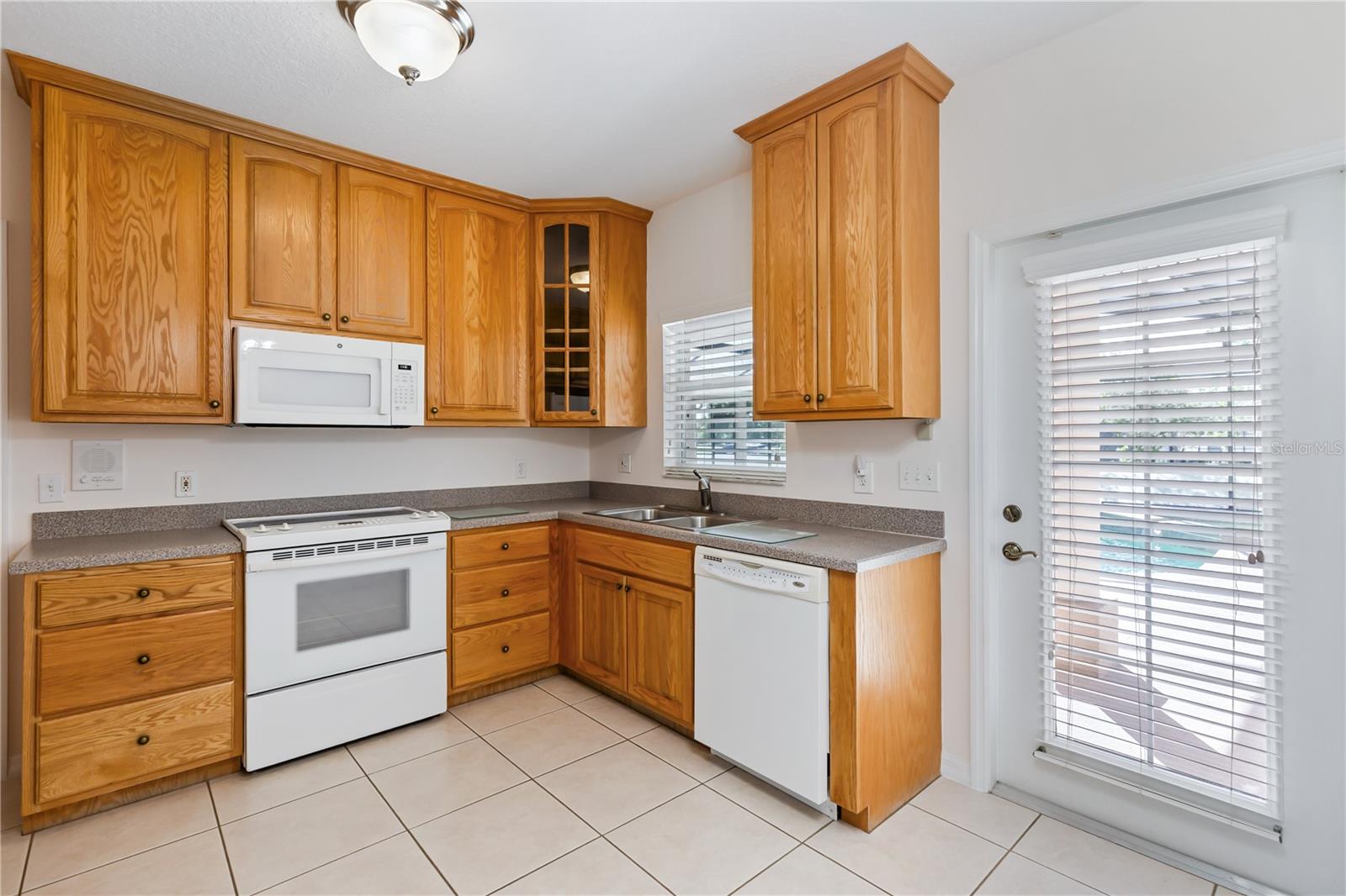 Image 47 of 91 For 2970 Windsong Lane