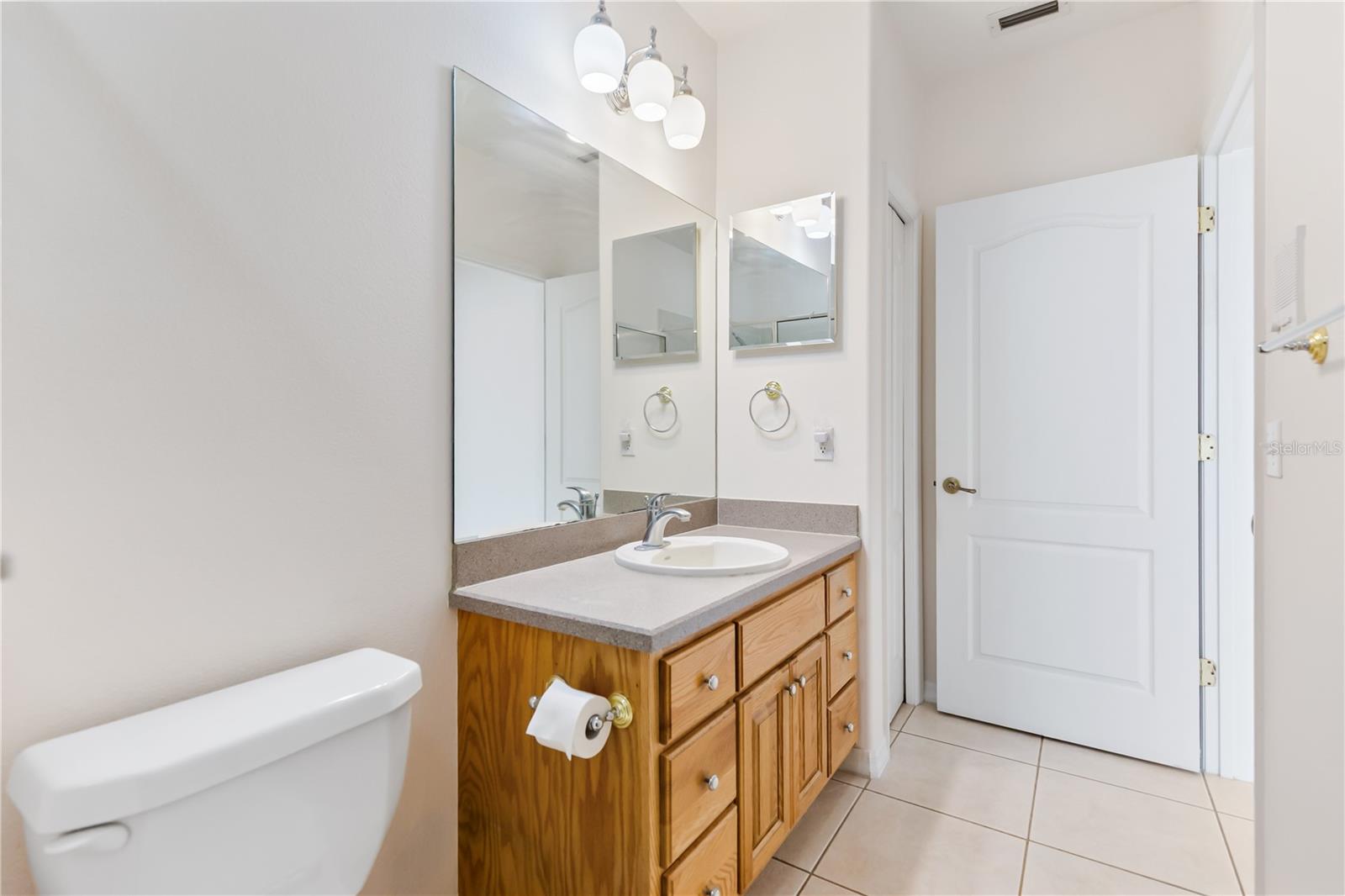 Image 52 of 91 For 2970 Windsong Lane