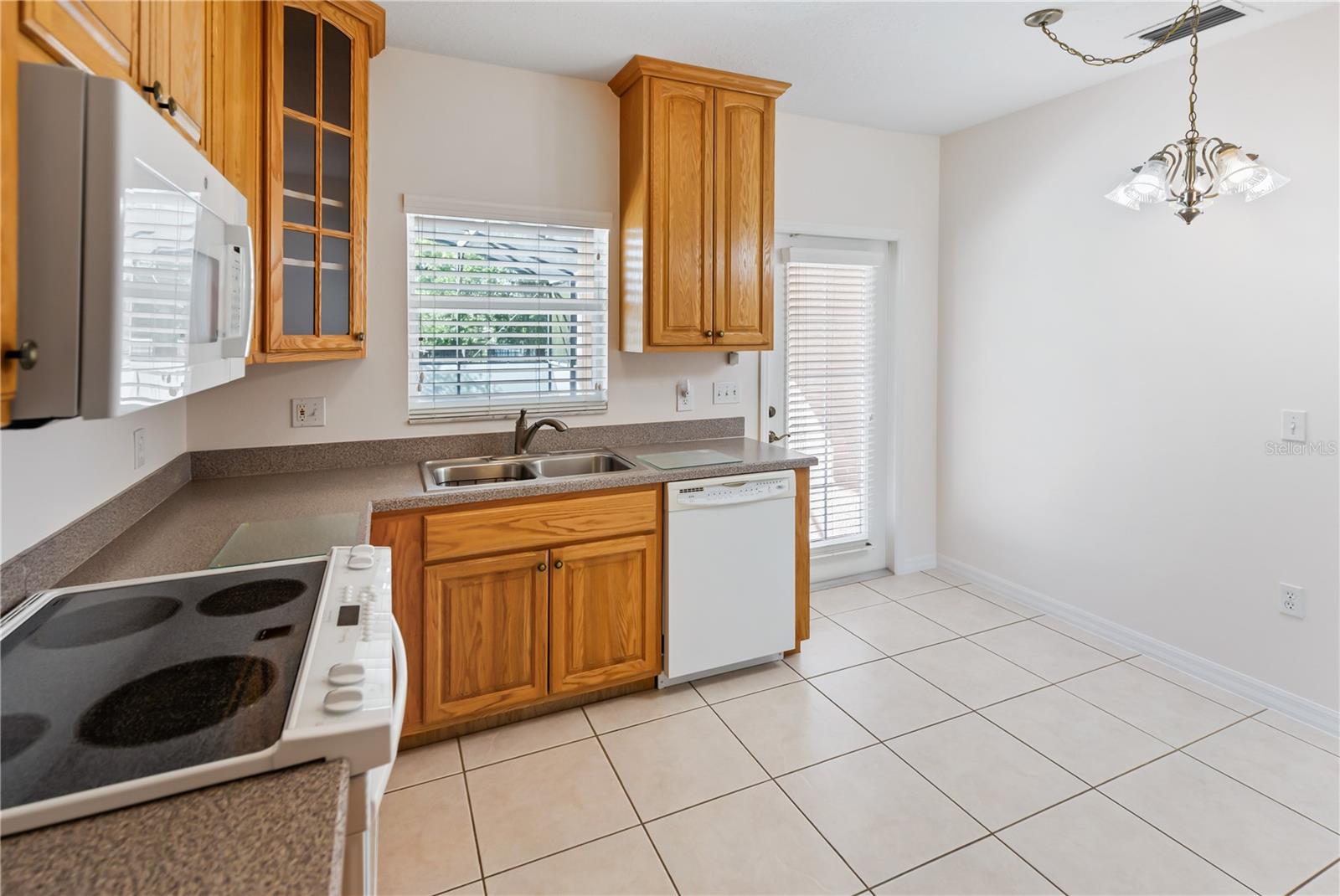 Image 61 of 91 For 2970 Windsong Lane