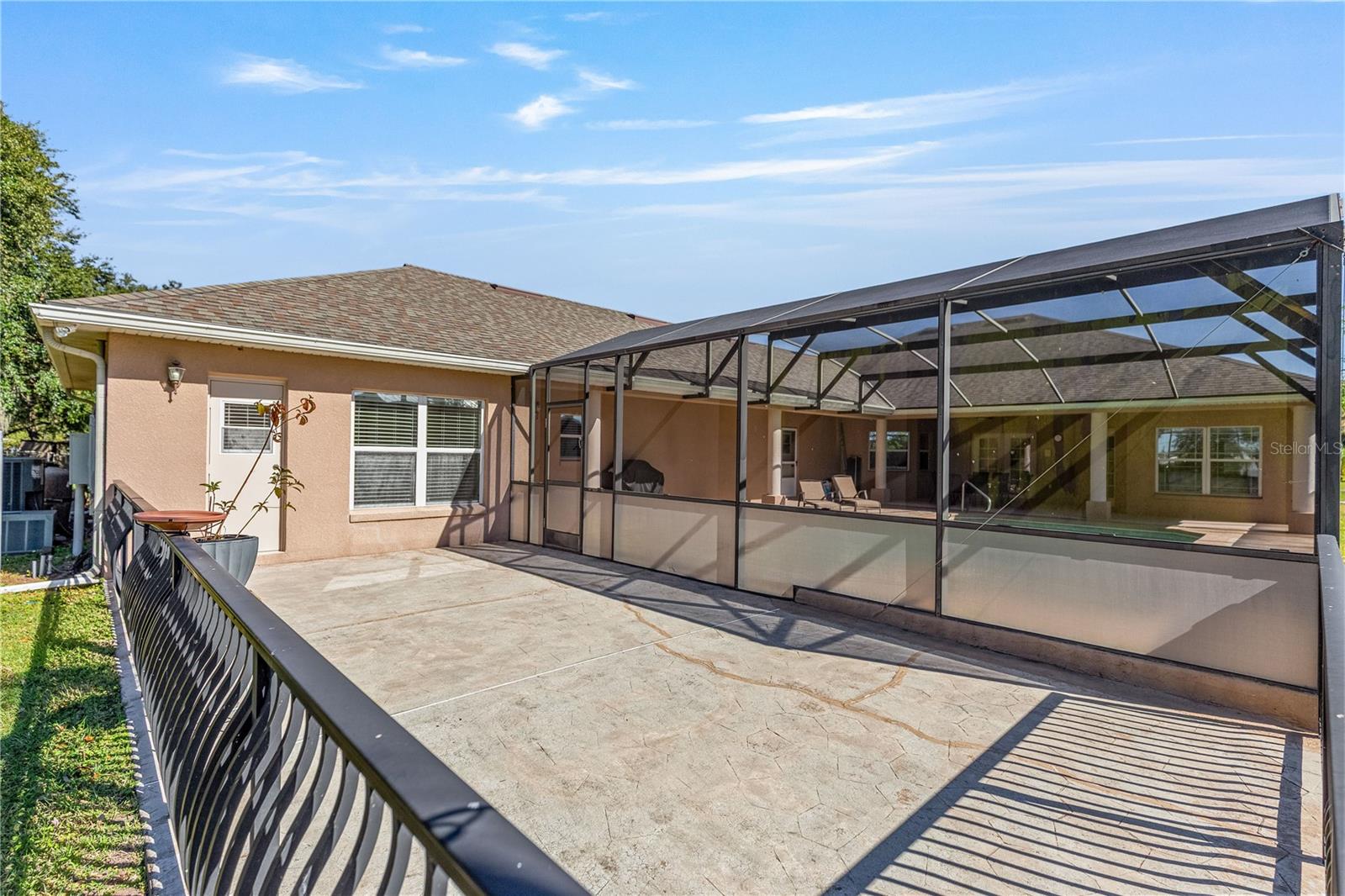 Image 76 of 91 For 2970 Windsong Lane