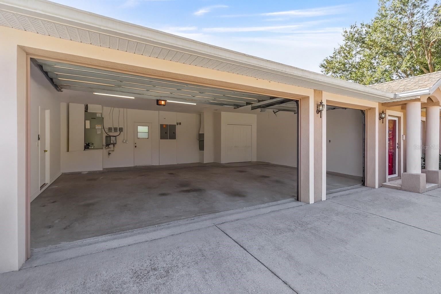 Image 79 of 91 For 2970 Windsong Lane