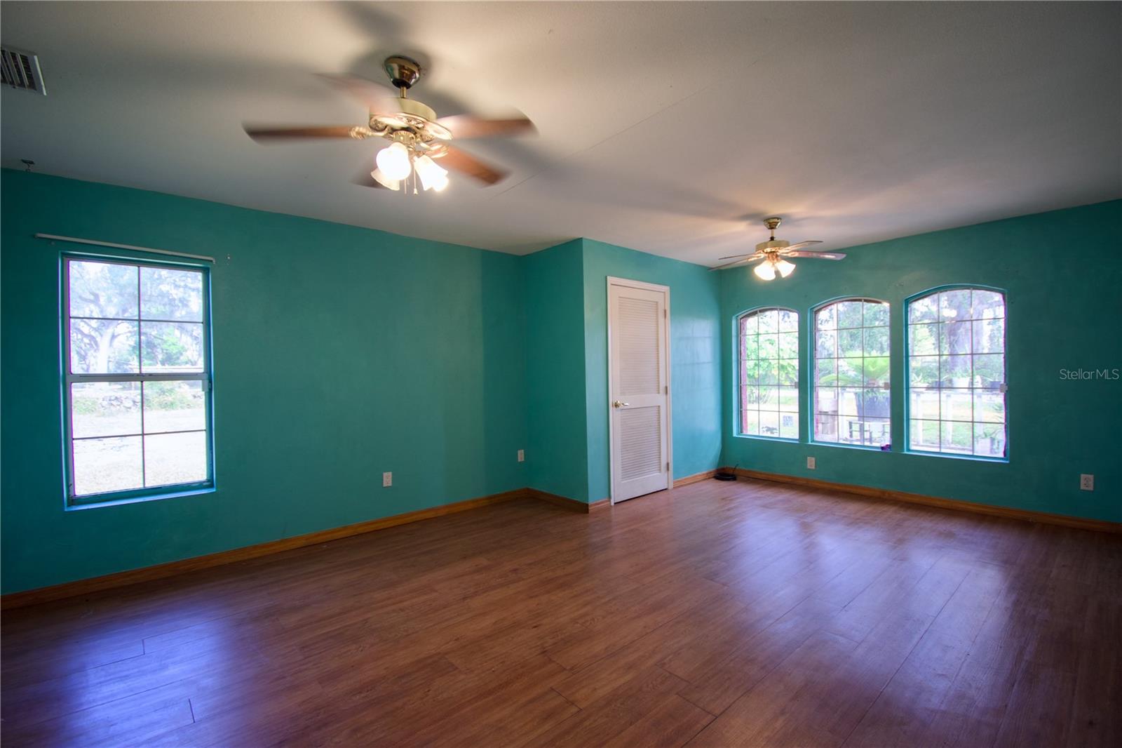 Image 17 of 32 For 7436 Cr 627  