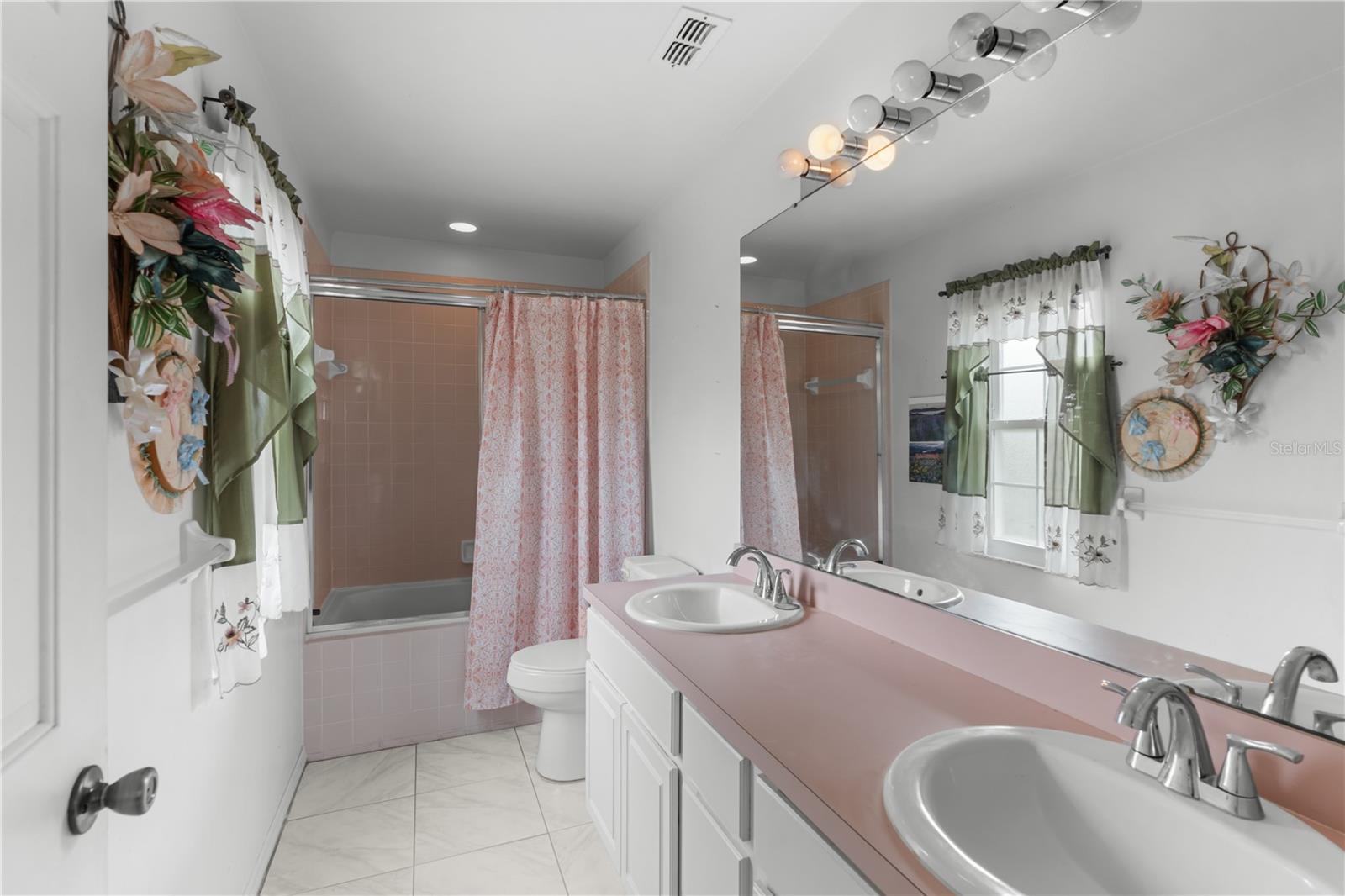 Image 13 of 20 For 321 Edgewood Court