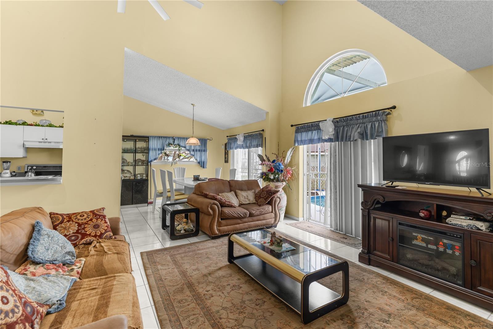 Image 9 of 20 For 321 Edgewood Court