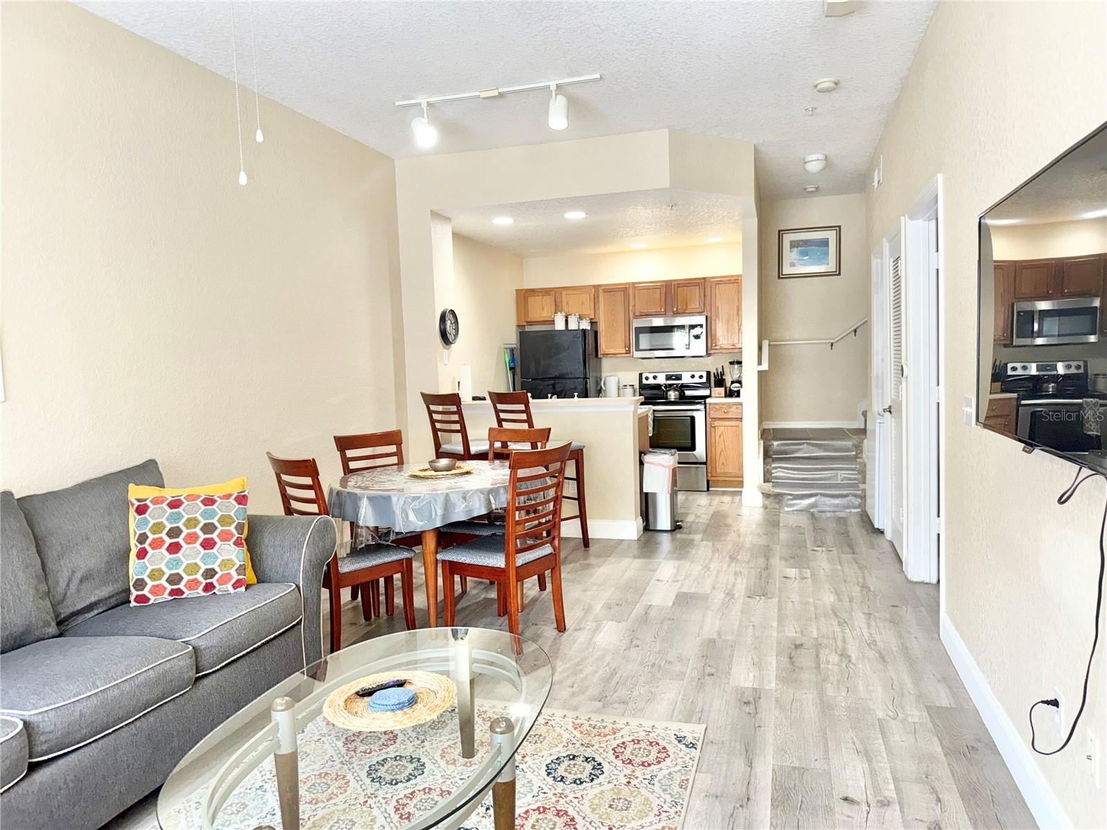 Image 4 of 22 For 4010 Santa Maria Drive 103
