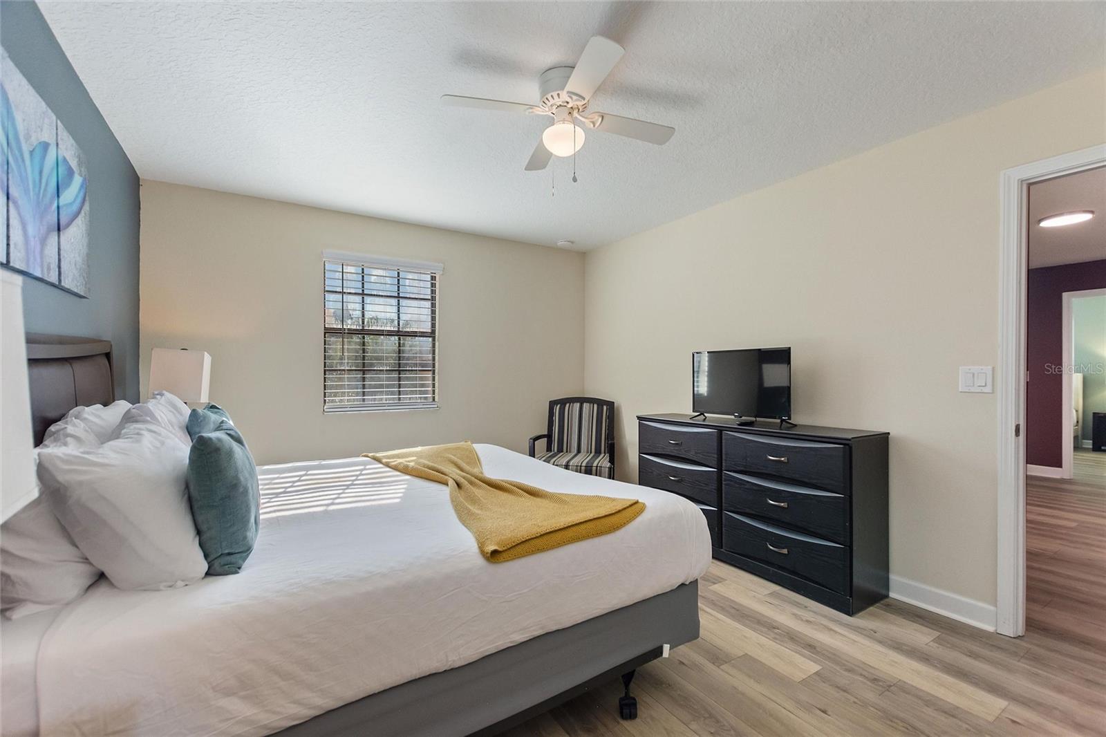 Image 16 of 70 For 1454 Myrtlewood Street