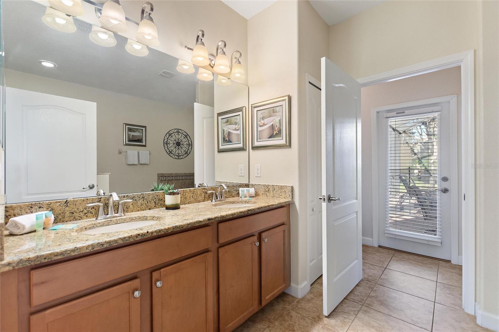 Image 29 of 70 For 1454 Myrtlewood Street