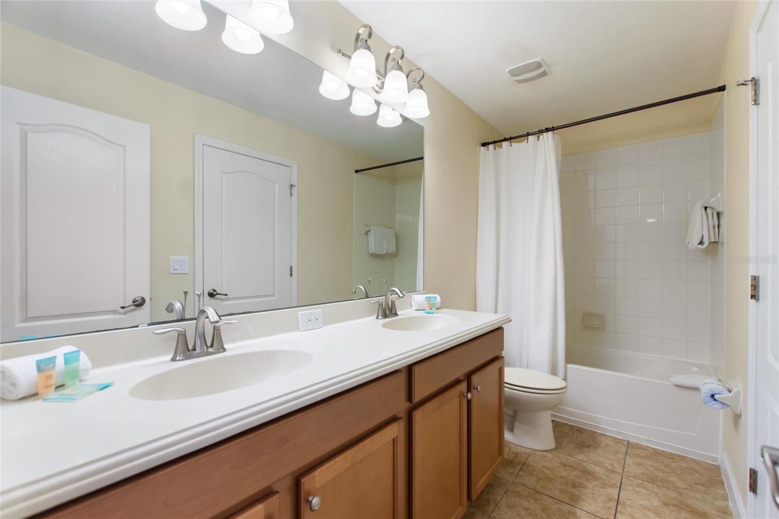 Image 36 of 70 For 1454 Myrtlewood Street